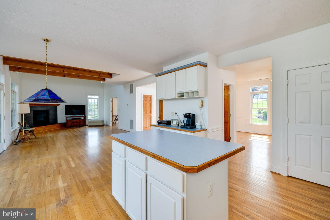 EDINBURG MANOR - Residential