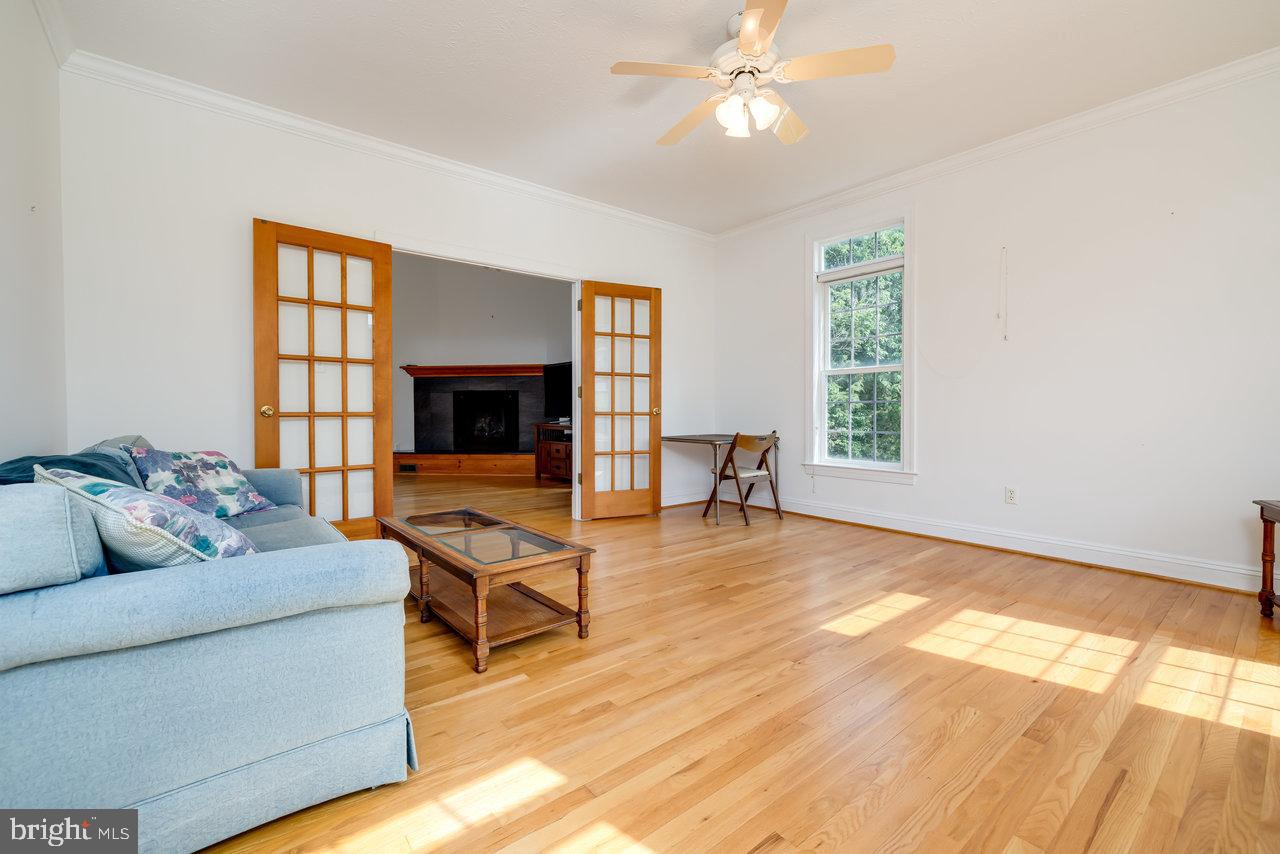 EDINBURG MANOR - Residential