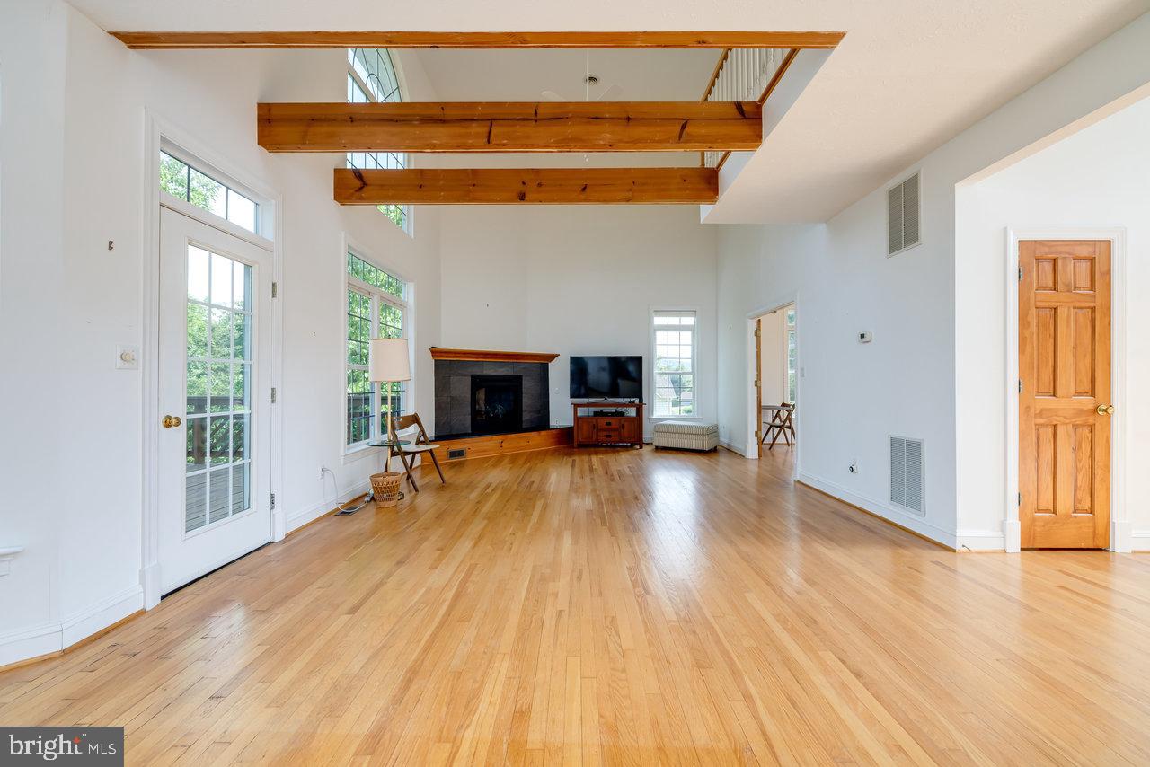 EDINBURG MANOR - Residential