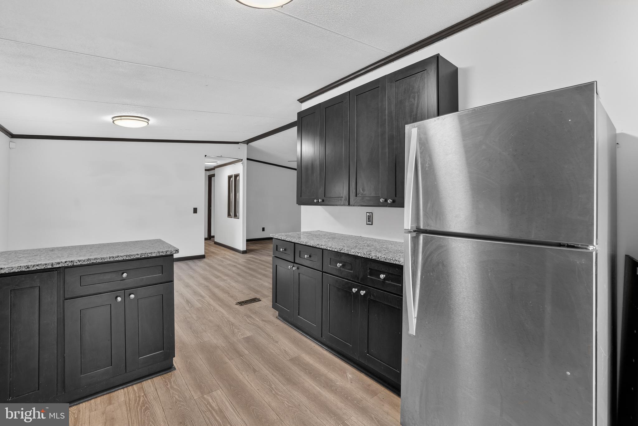 RIVER'S EDGE - Residential