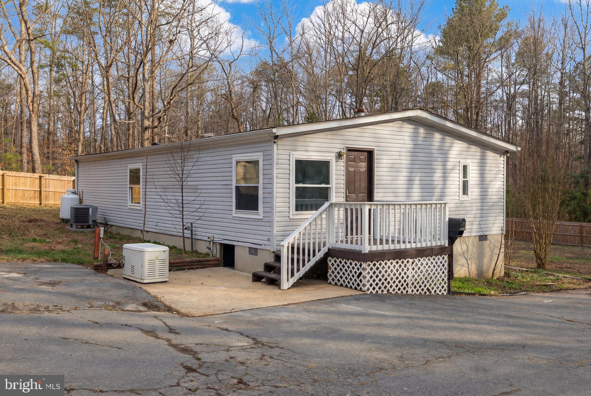 RIVER'S EDGE - Residential