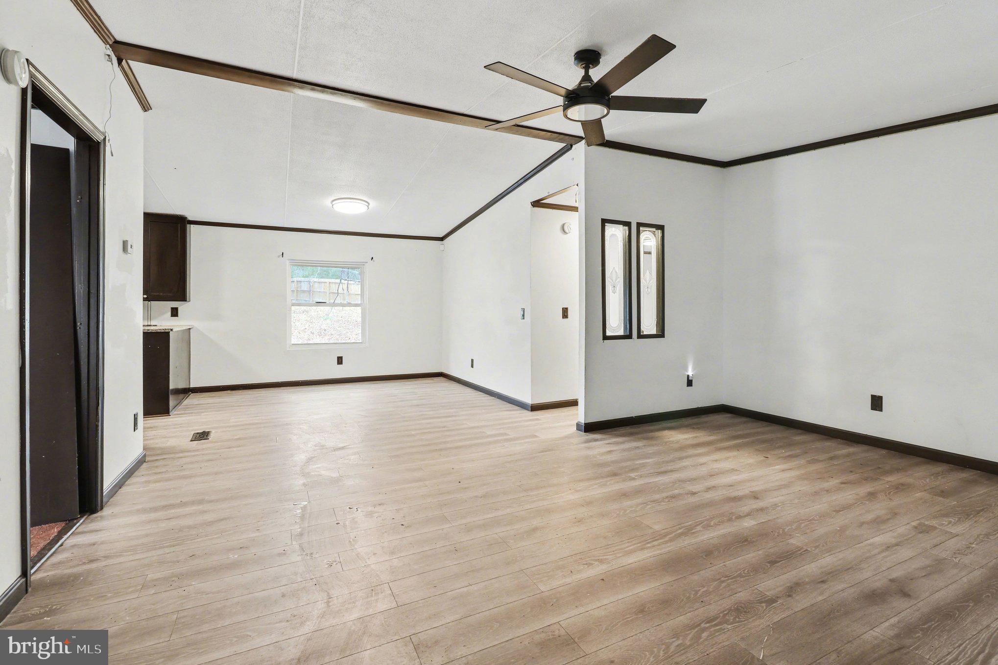 RIVER'S EDGE - Residential