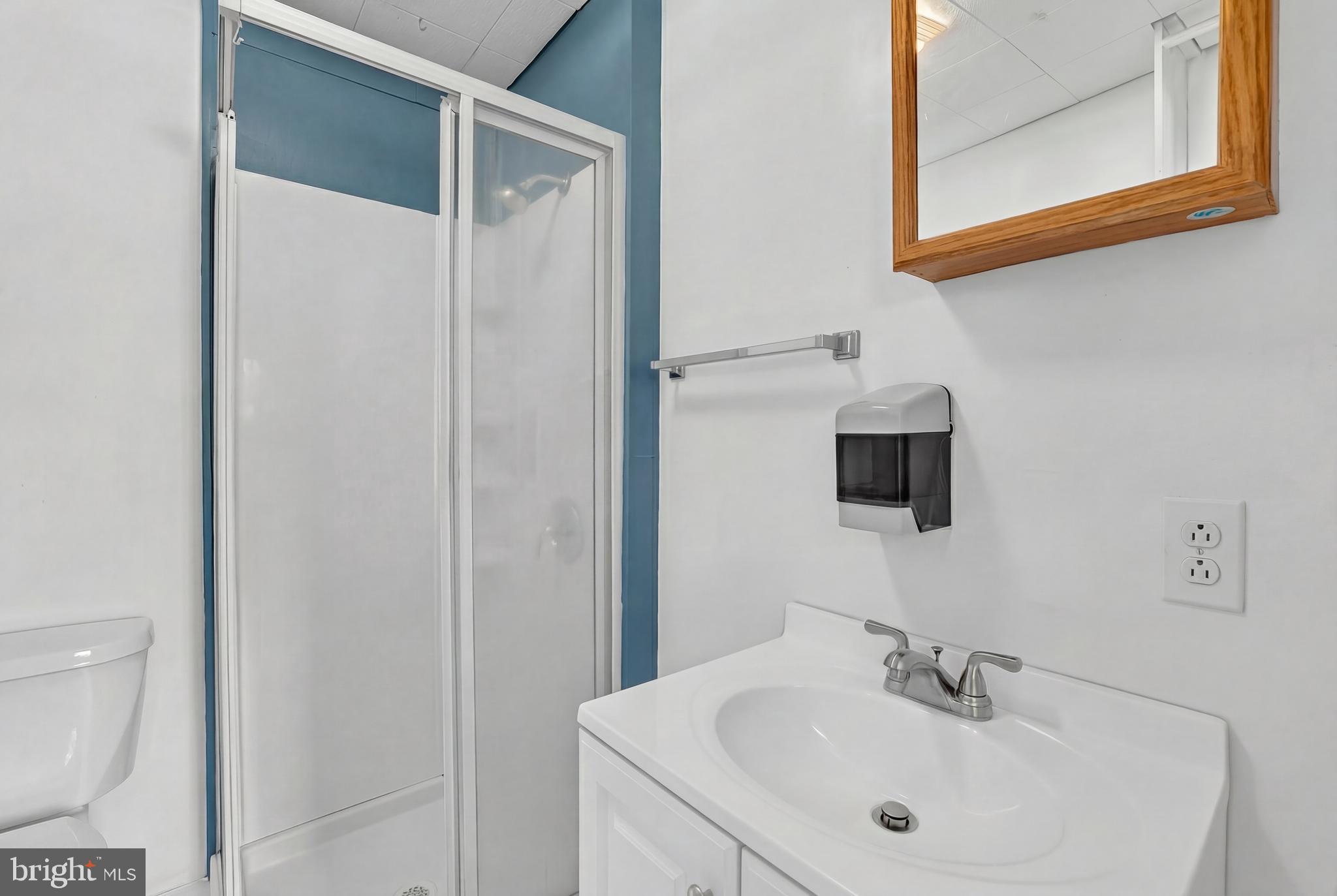 RIVER'S EDGE - Residential