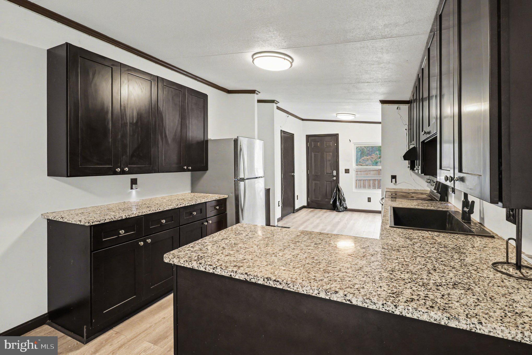 RIVER'S EDGE - Residential