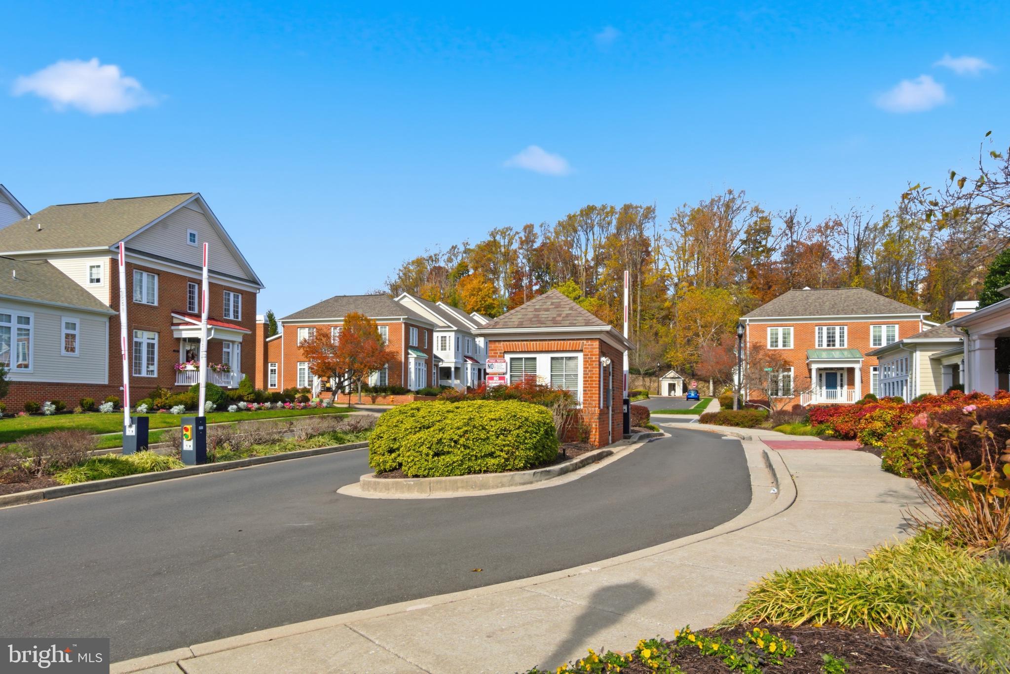 ELLICOTT HILLS - Residential