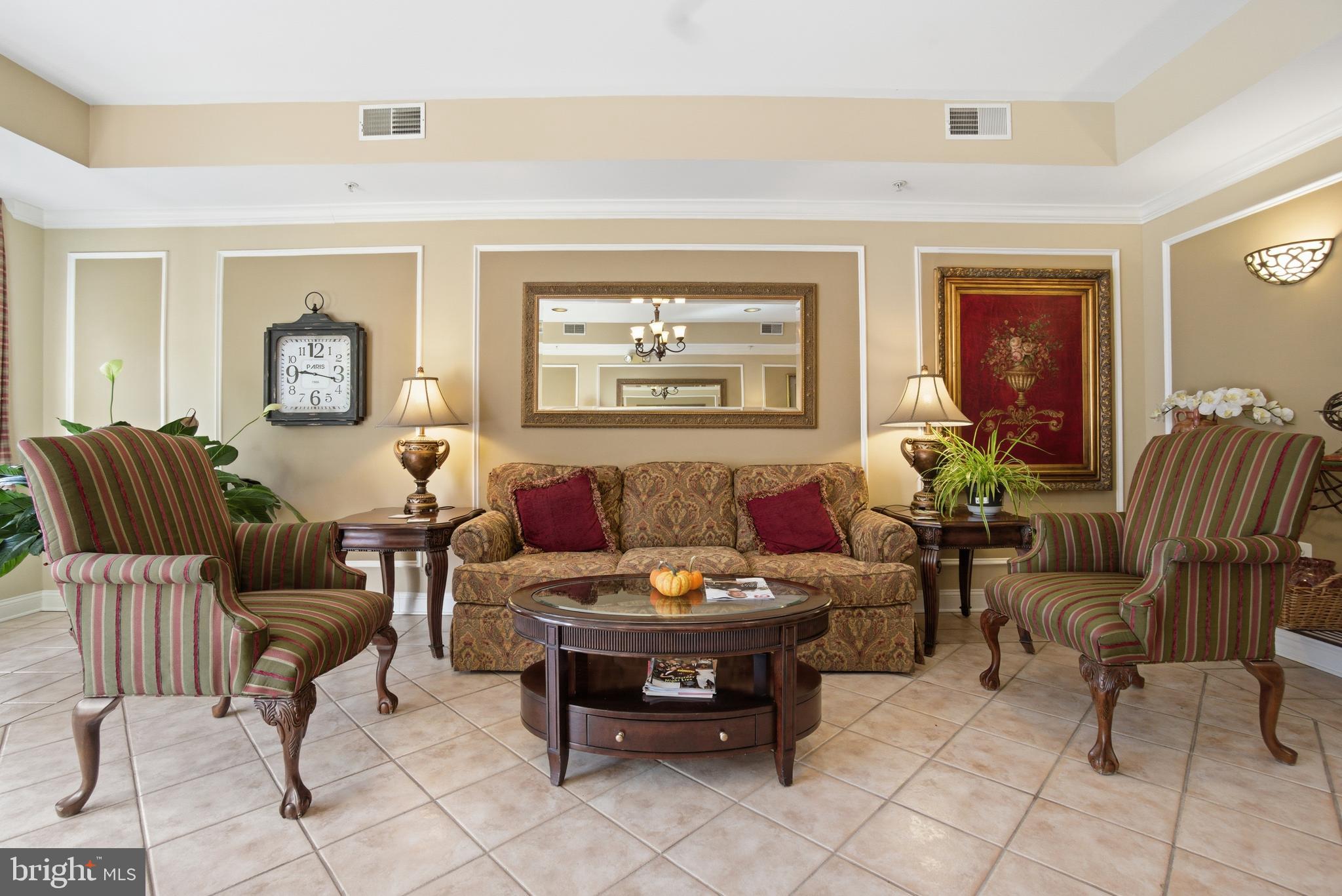 ELLICOTT HILLS - Residential