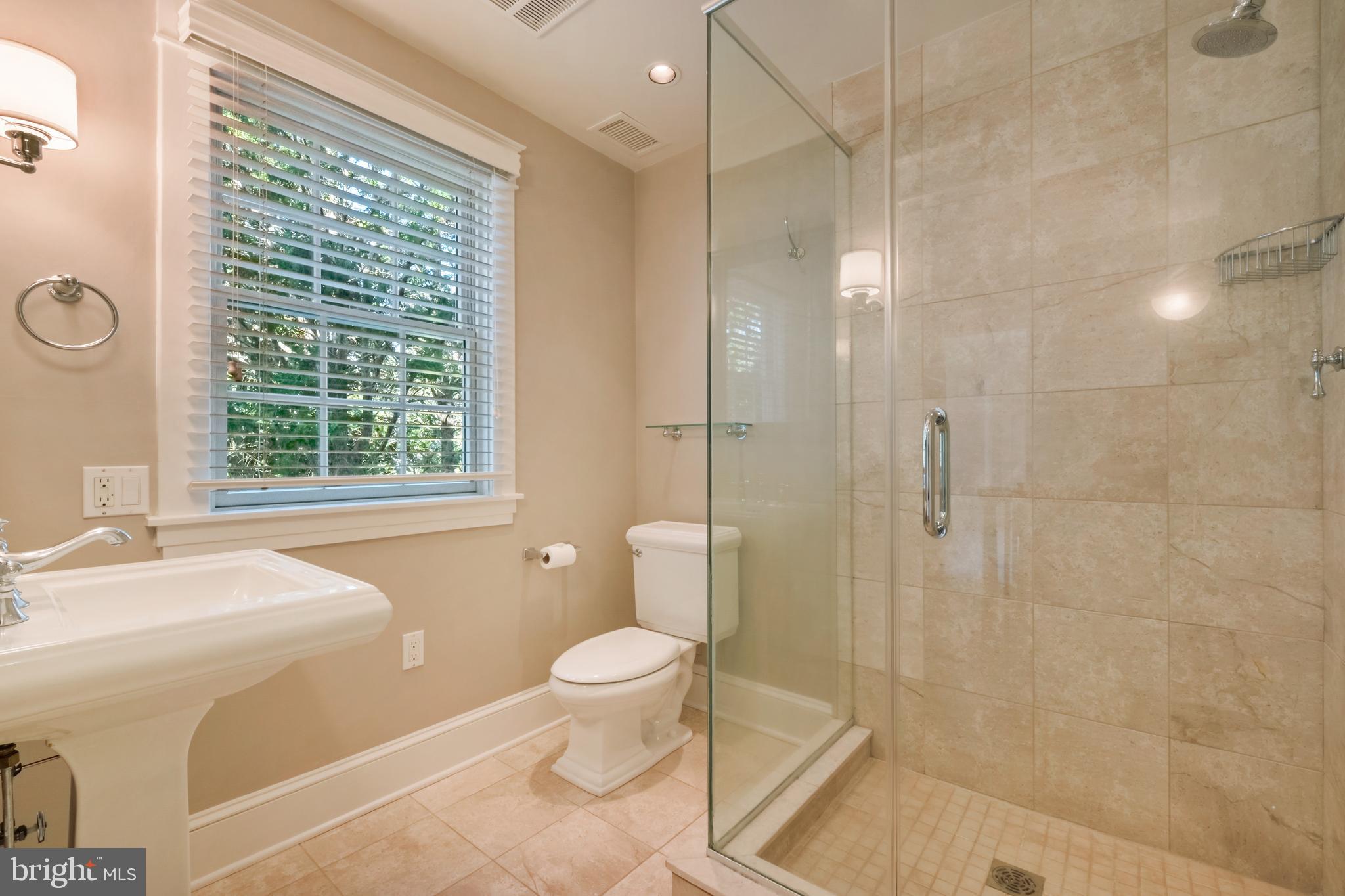 WARDOUR - Residential