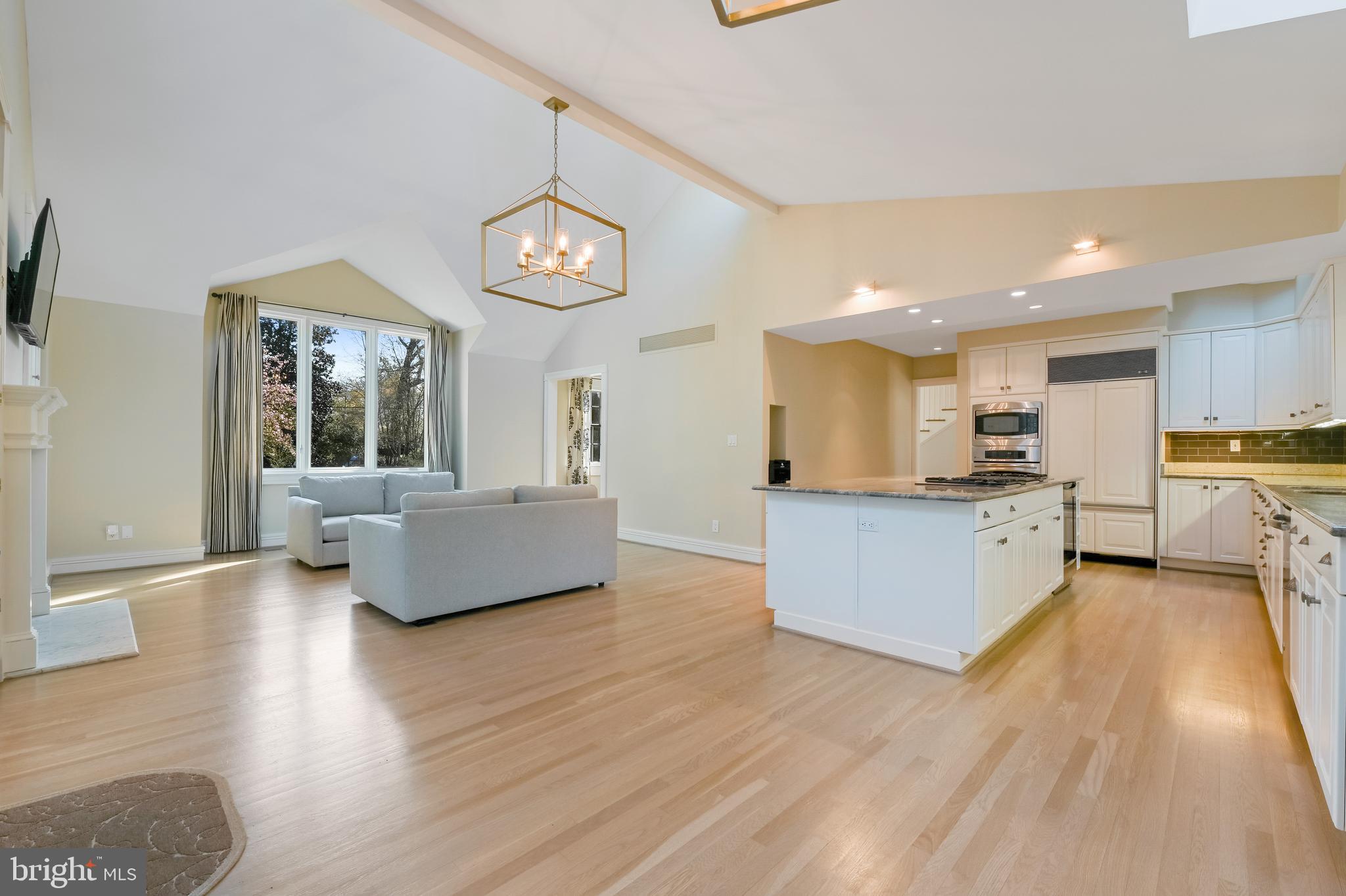 WARDOUR - Residential