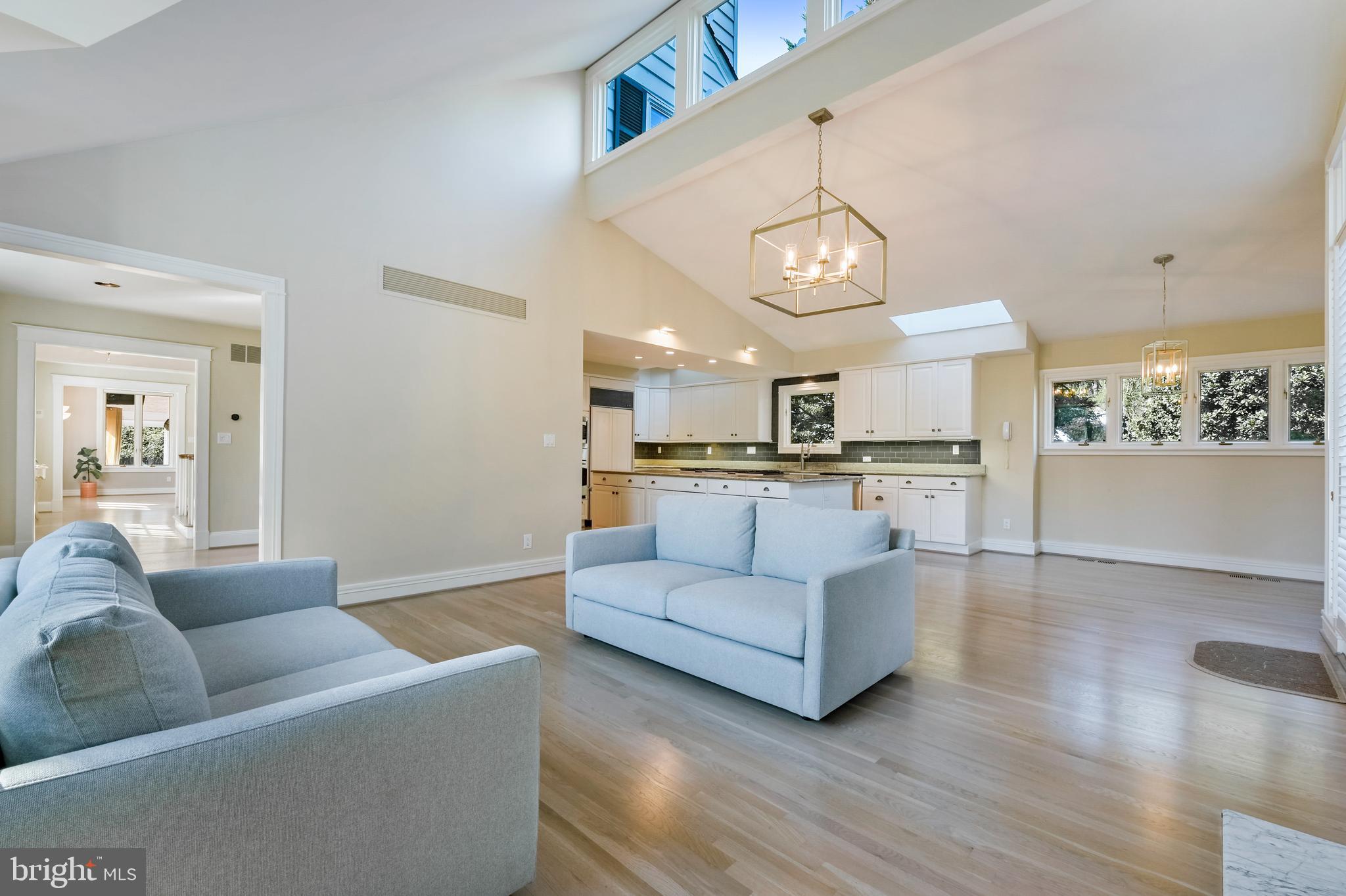 WARDOUR - Residential