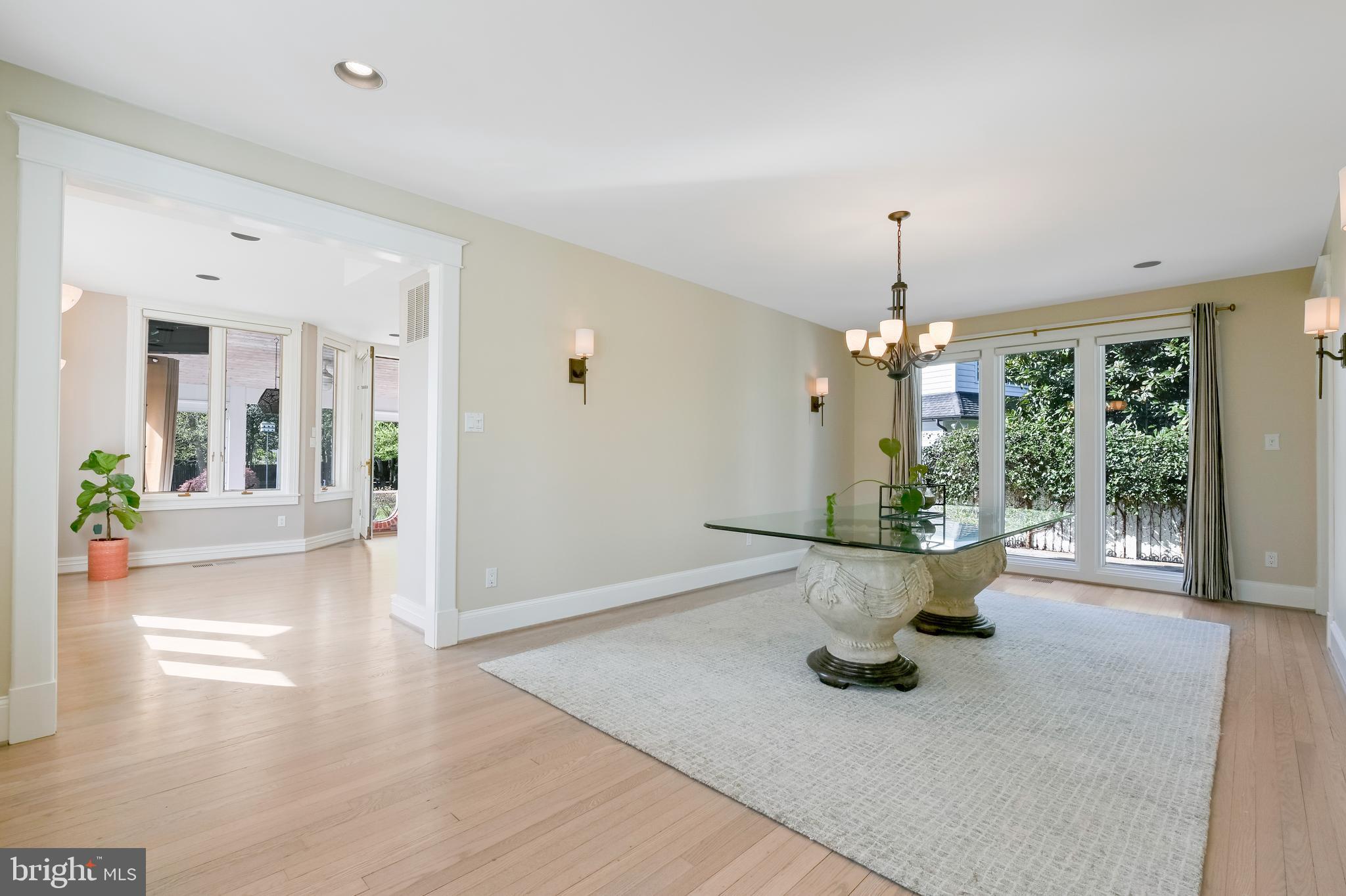 WARDOUR - Residential