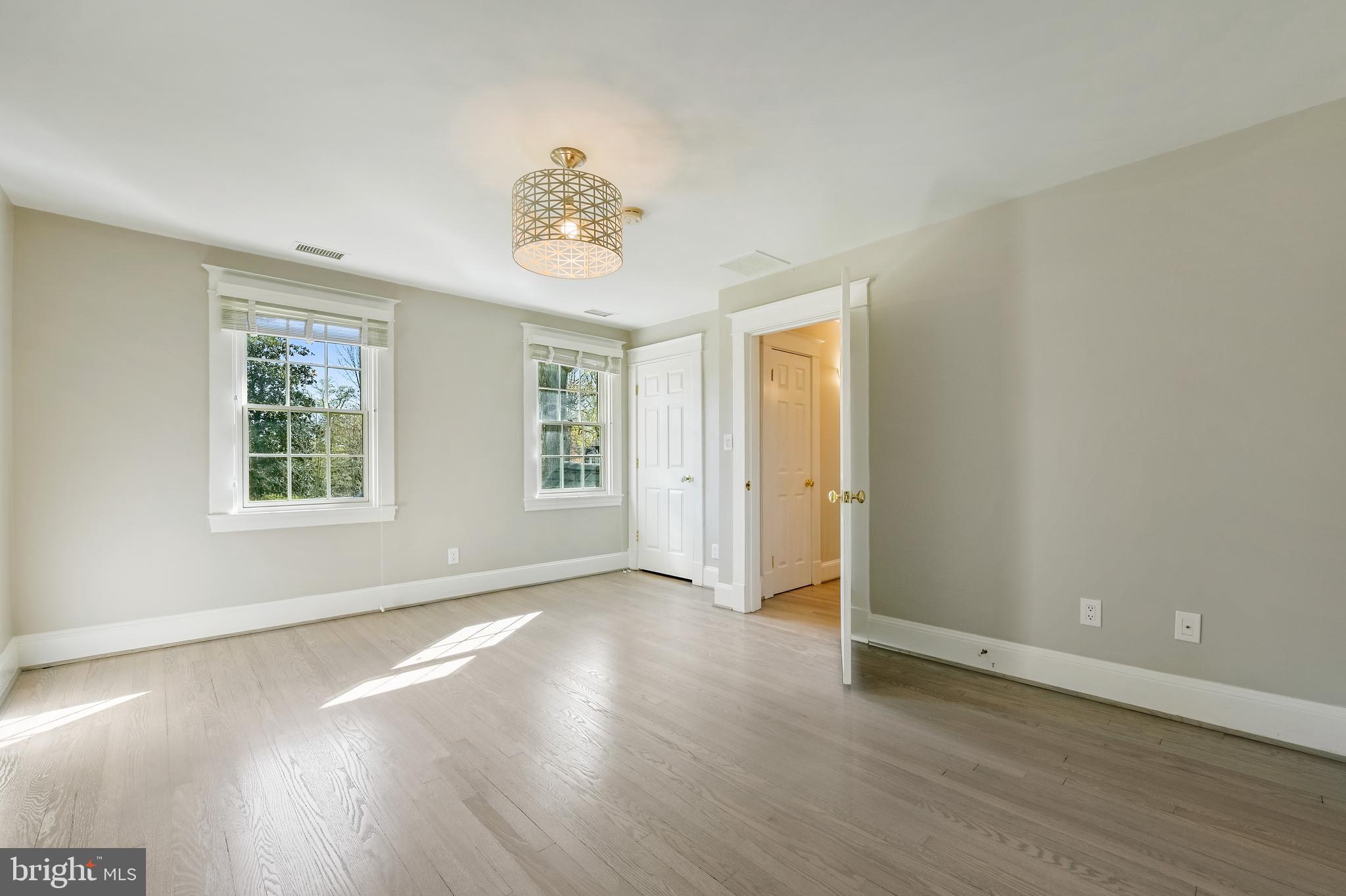 WARDOUR - Residential