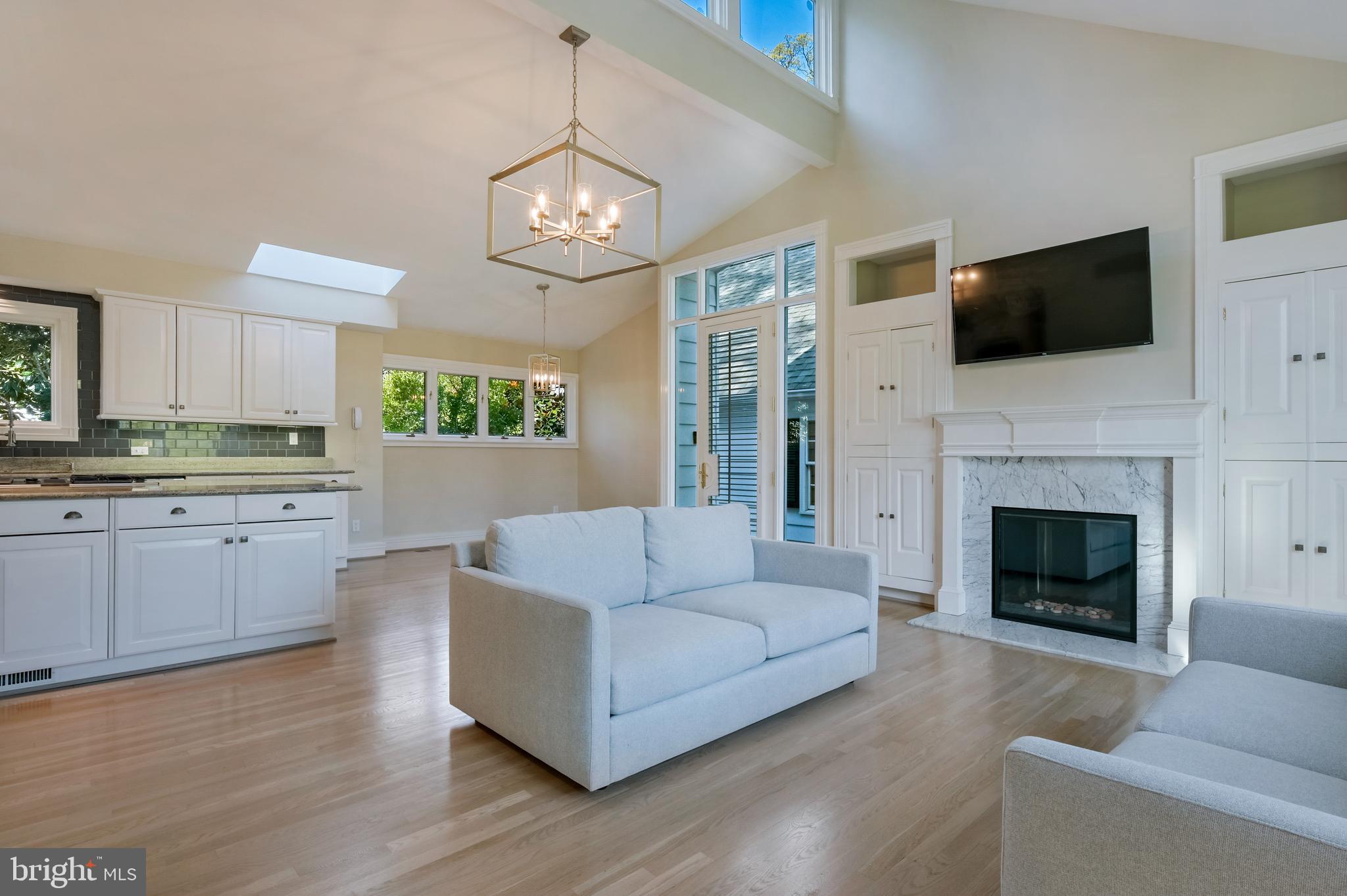 WARDOUR - Residential