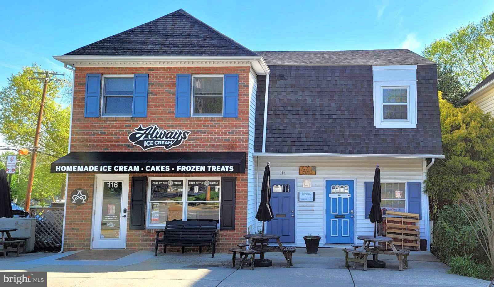 WARDOUR - Residential