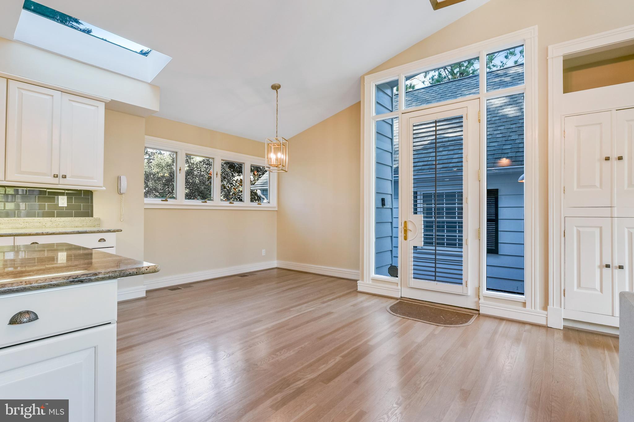 WARDOUR - Residential