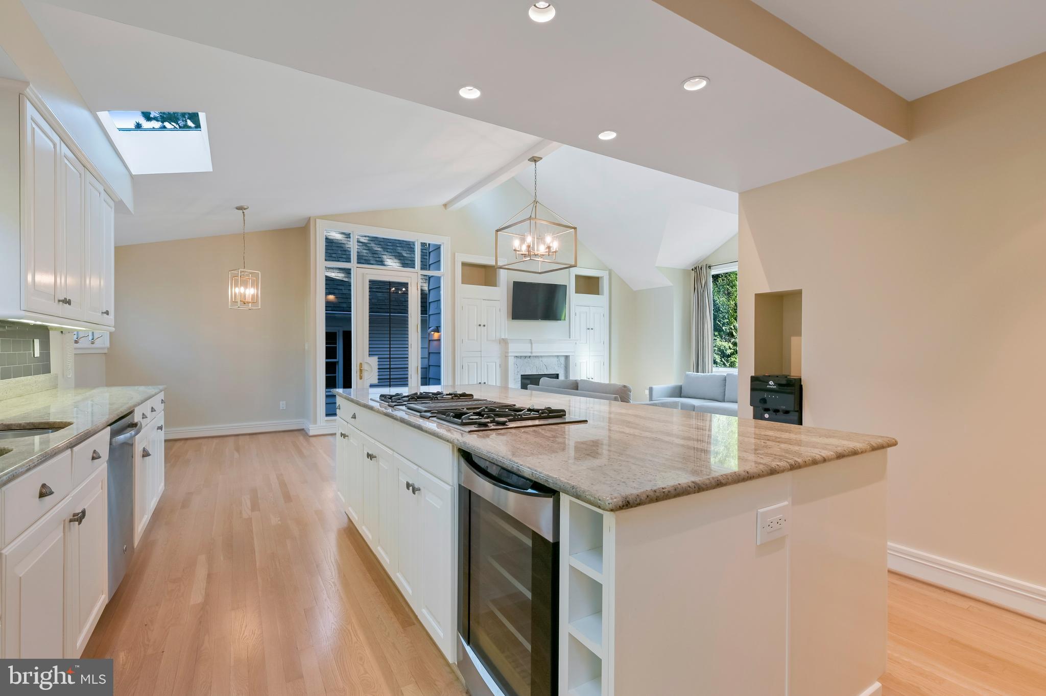 WARDOUR - Residential