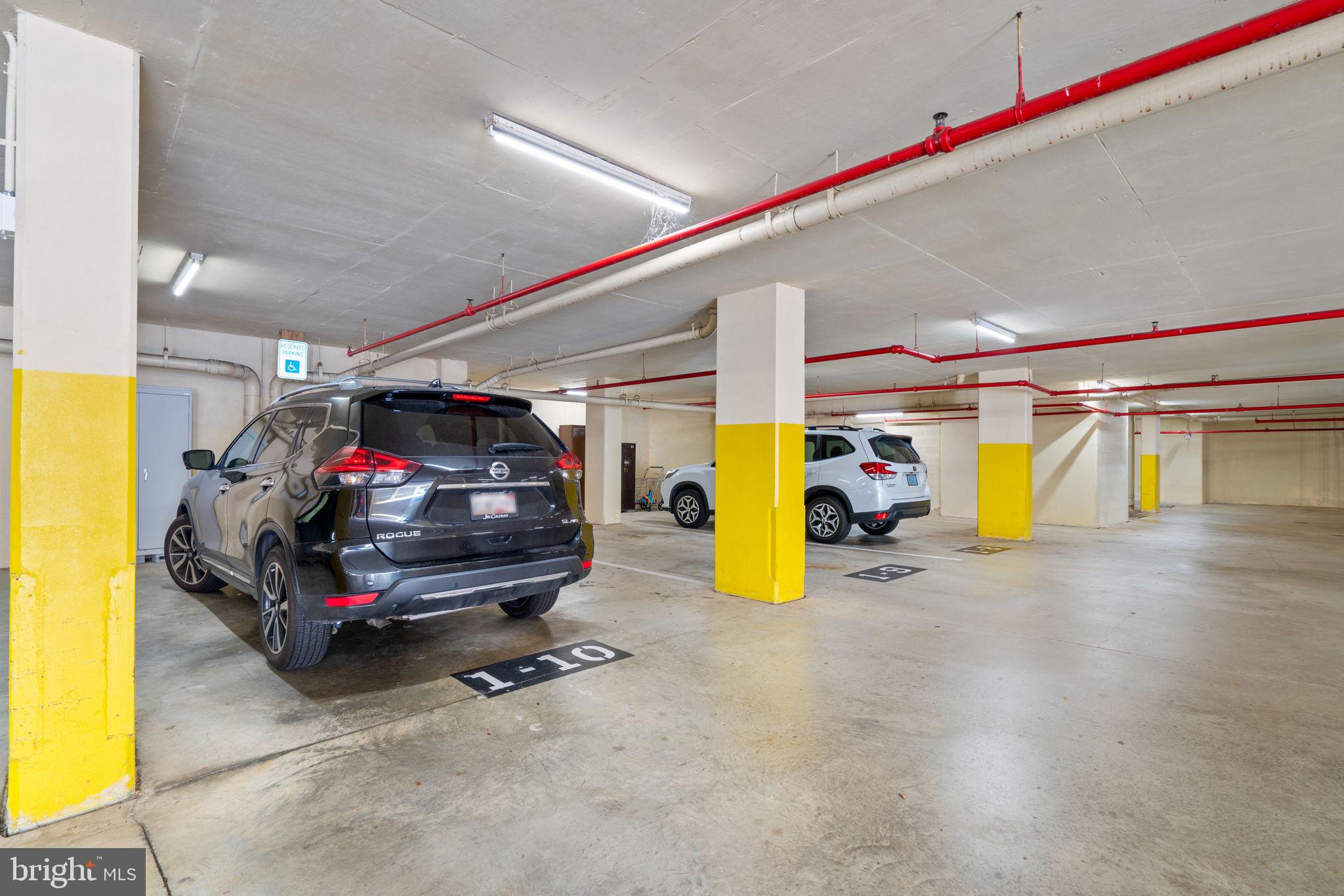 VANTAGE POINT WEST AT LW - Residential