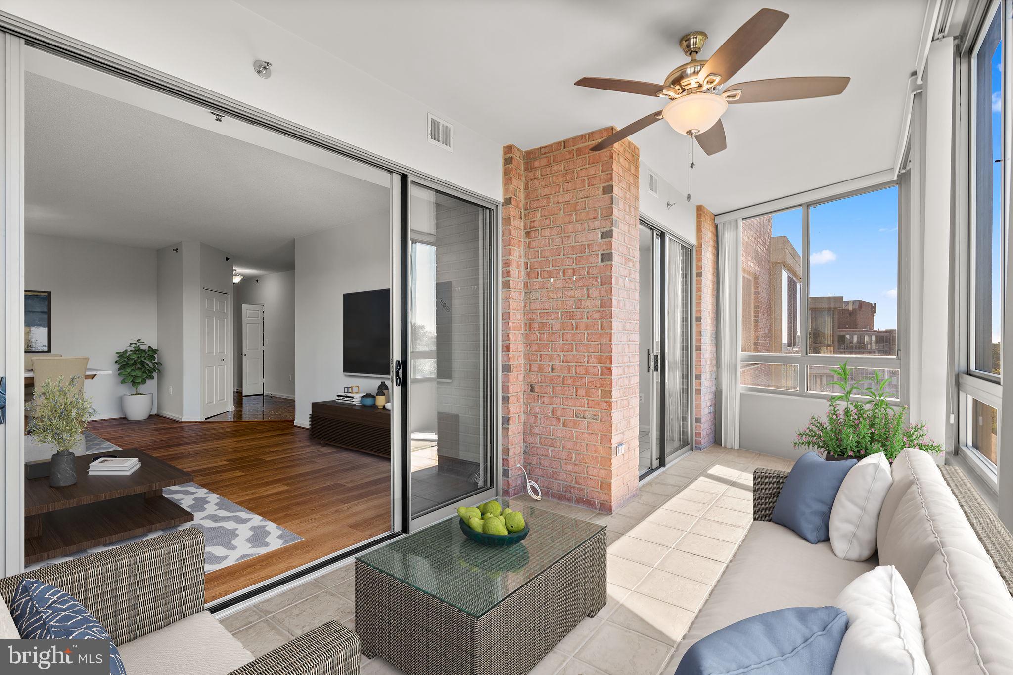 VANTAGE POINT WEST AT LW - Residential