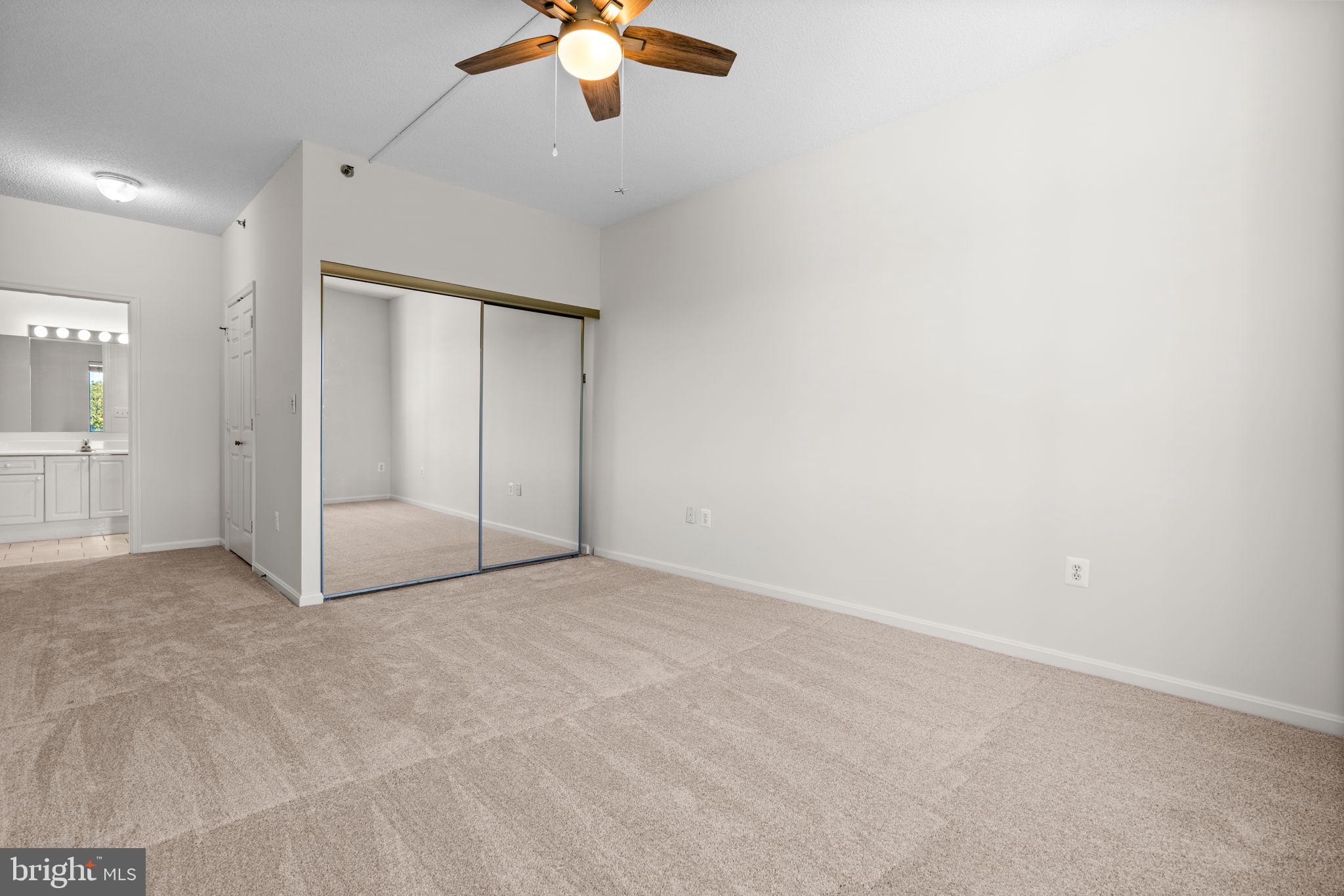 VANTAGE POINT WEST AT LW - Residential