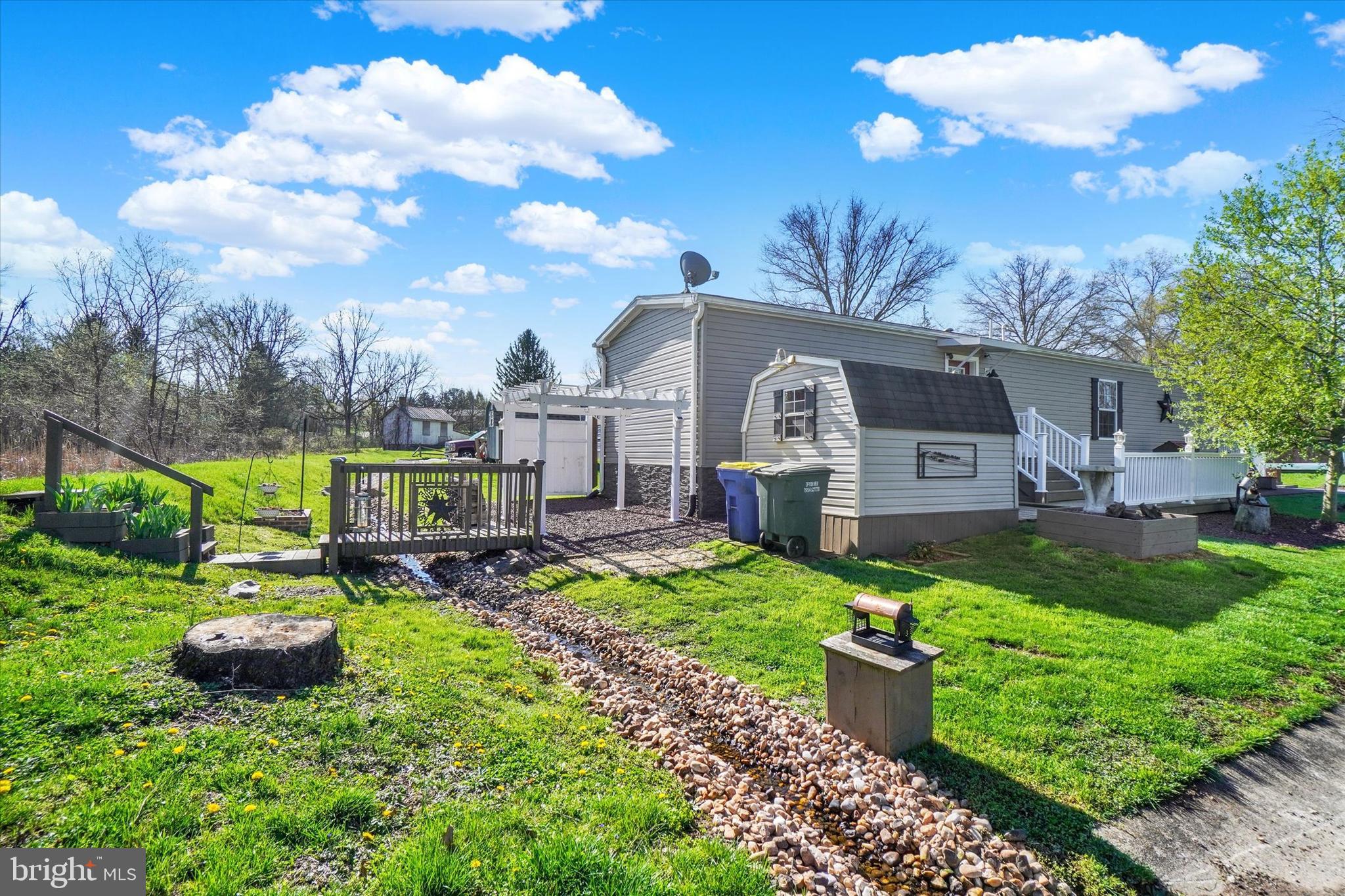 THUNDERBIRD TERRACE - Residential
