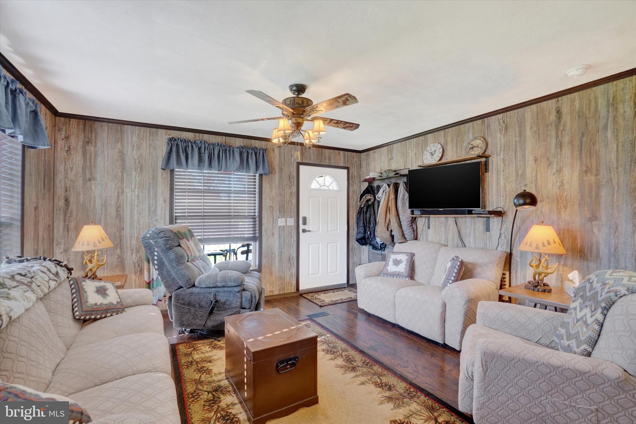 THUNDERBIRD TERRACE - Residential