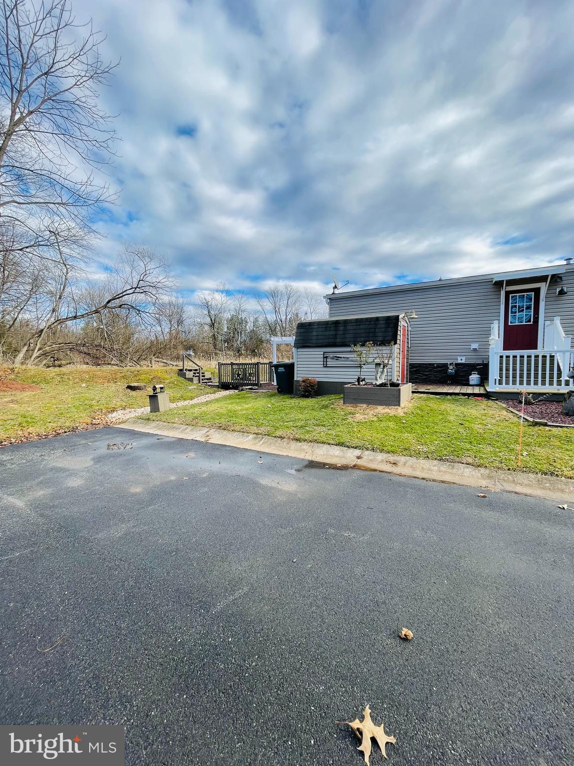 THUNDERBIRD TERRACE - Residential