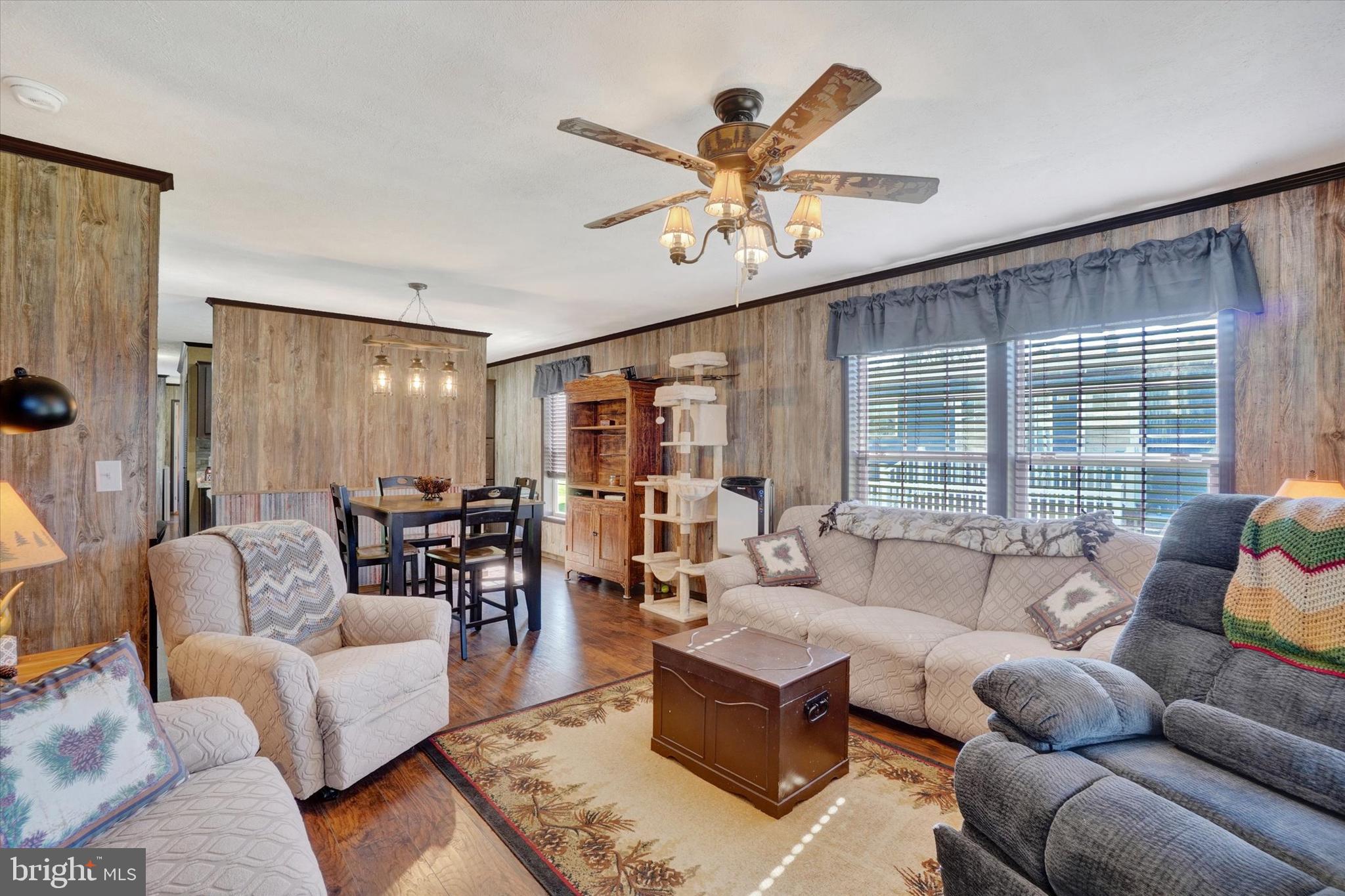 THUNDERBIRD TERRACE - Residential