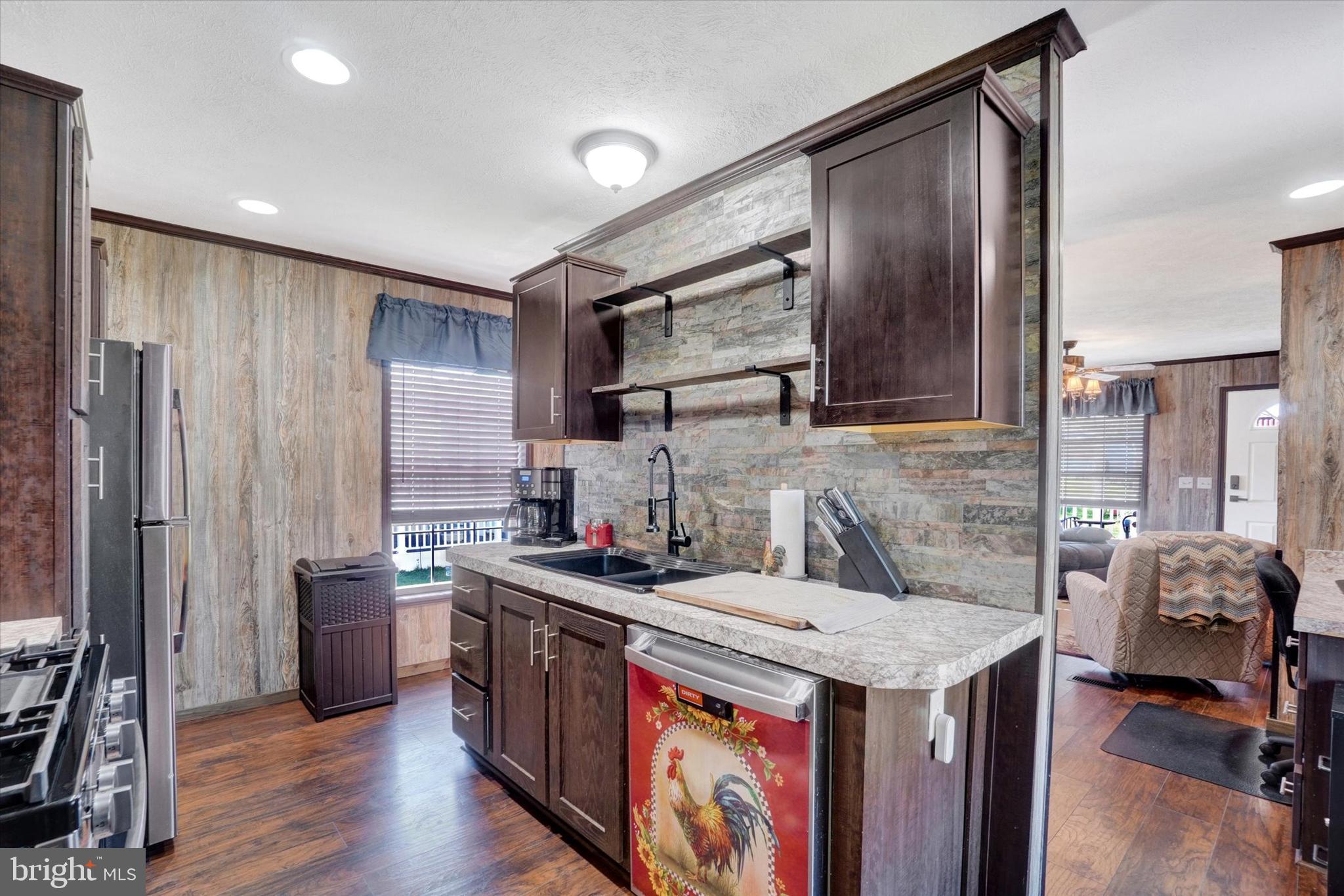 THUNDERBIRD TERRACE - Residential