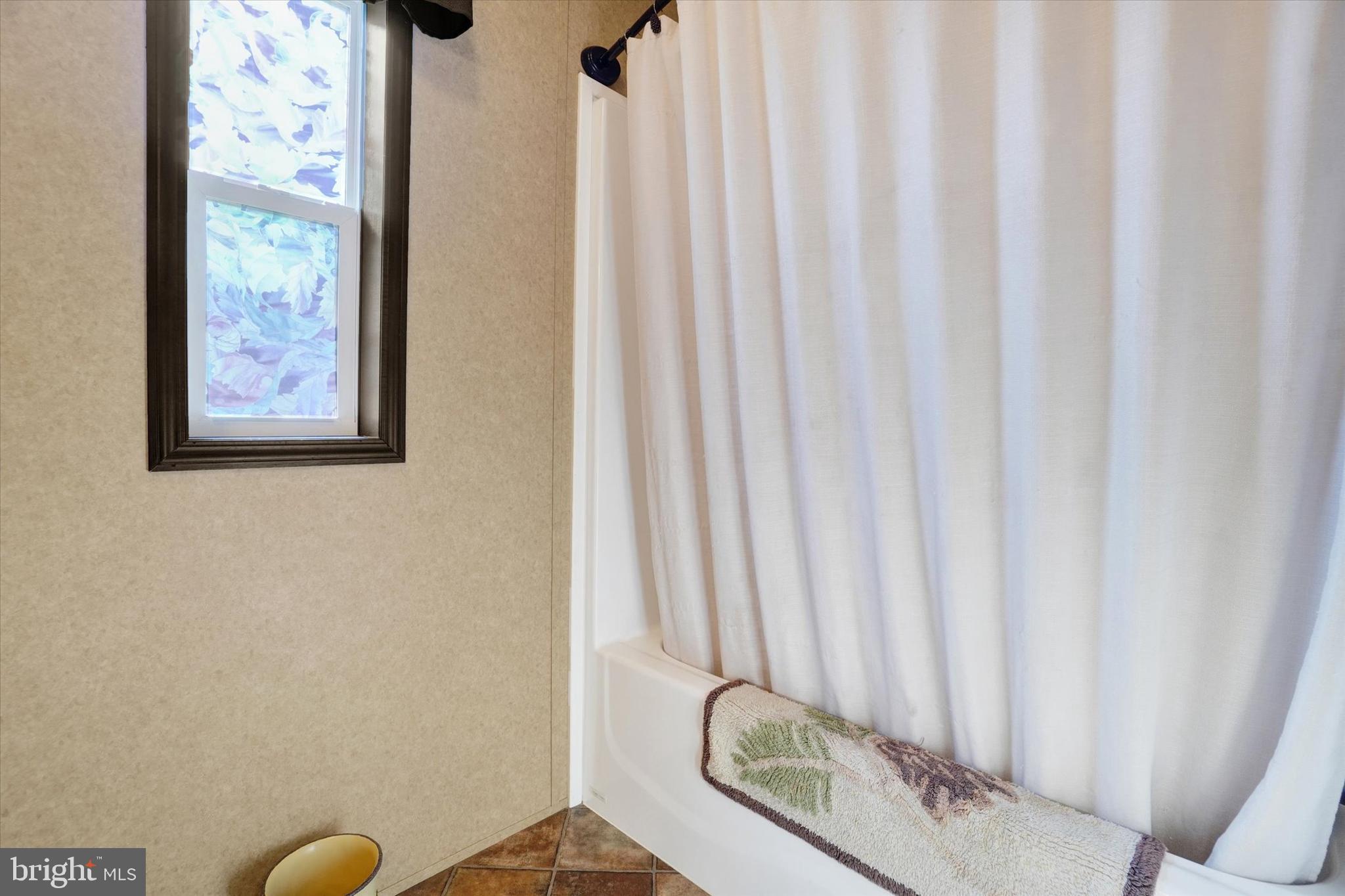 THUNDERBIRD TERRACE - Residential