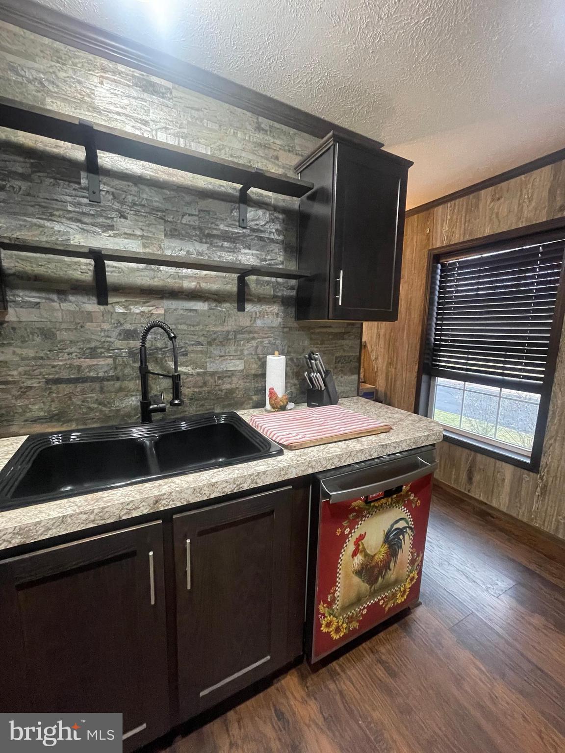 THUNDERBIRD TERRACE - Residential