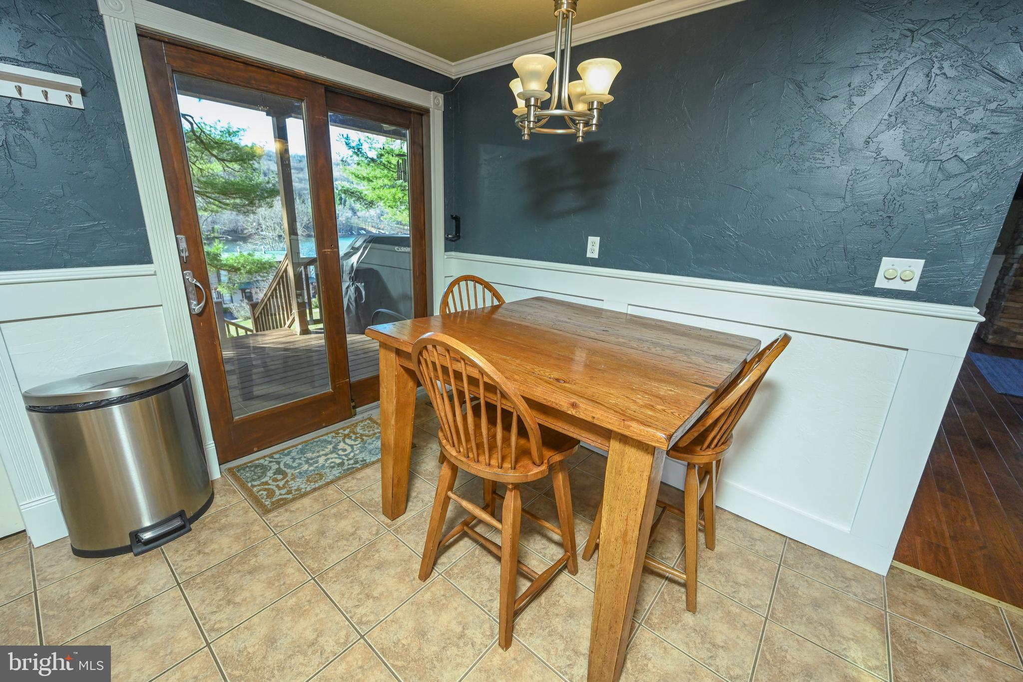 DRIFTWOOD MANOR - Residential