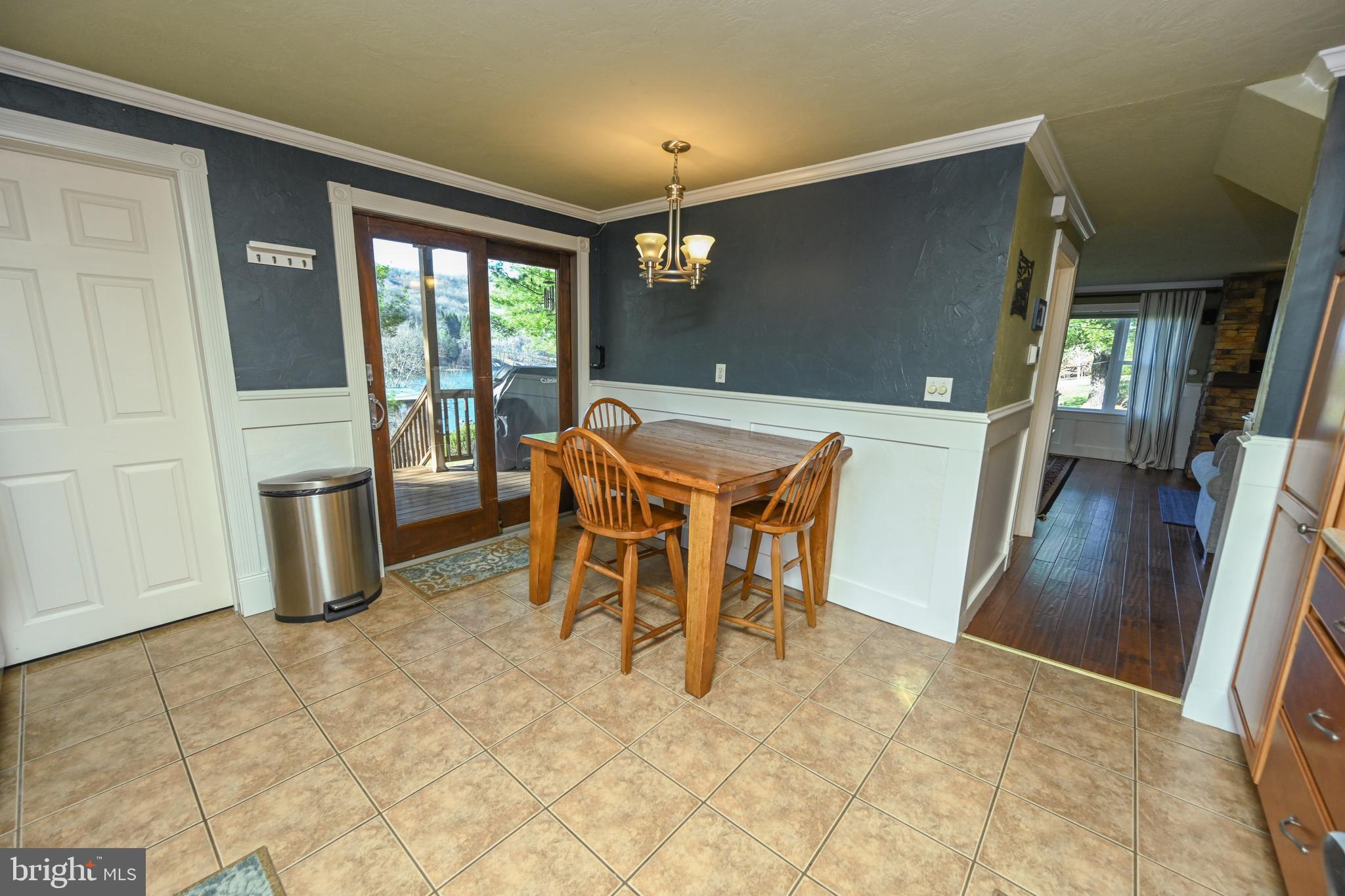 DRIFTWOOD MANOR - Residential