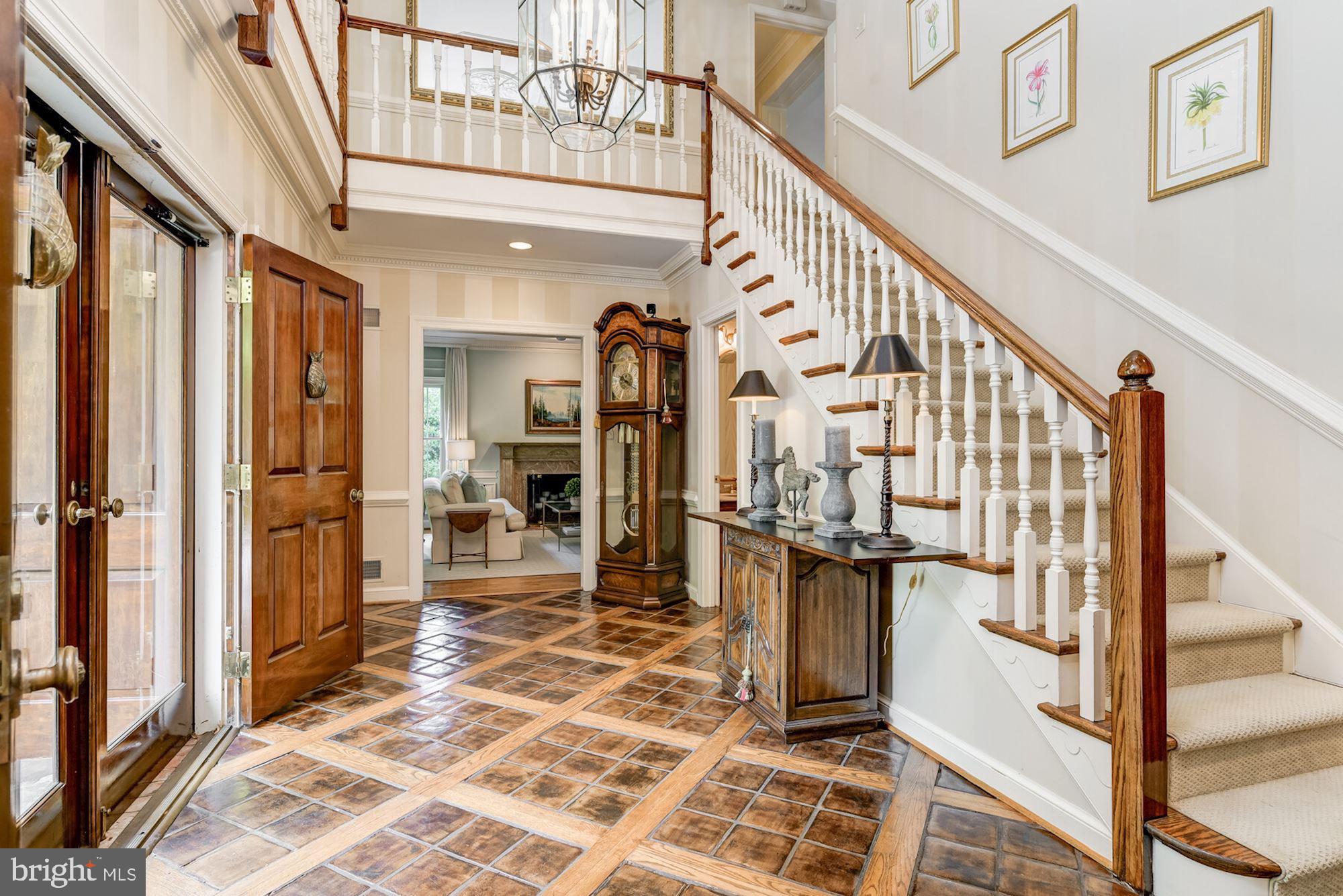 BRADLEY HILLS GROVE - Residential