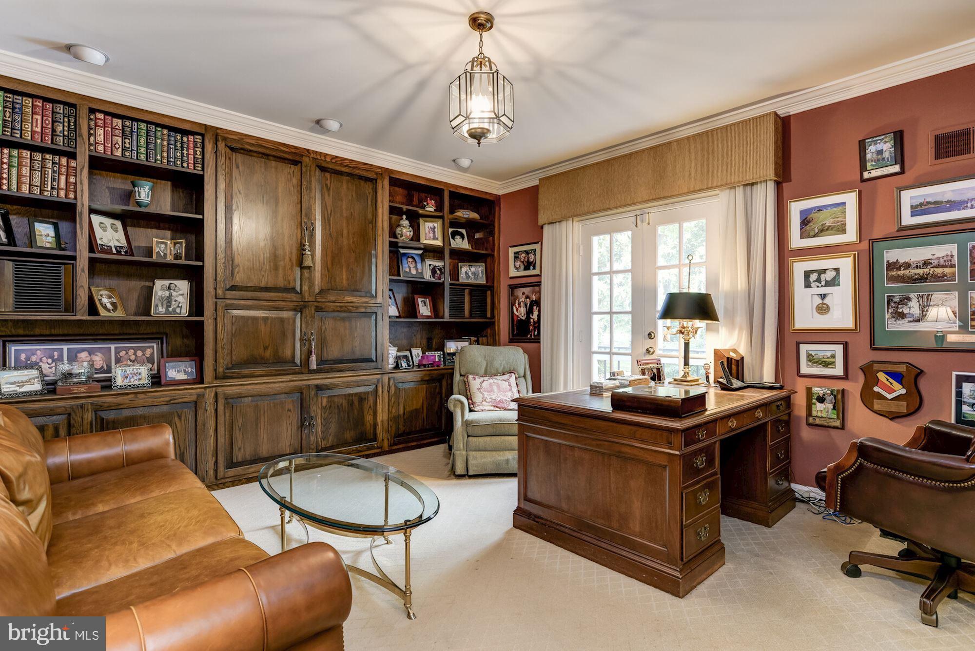 BRADLEY HILLS GROVE - Residential