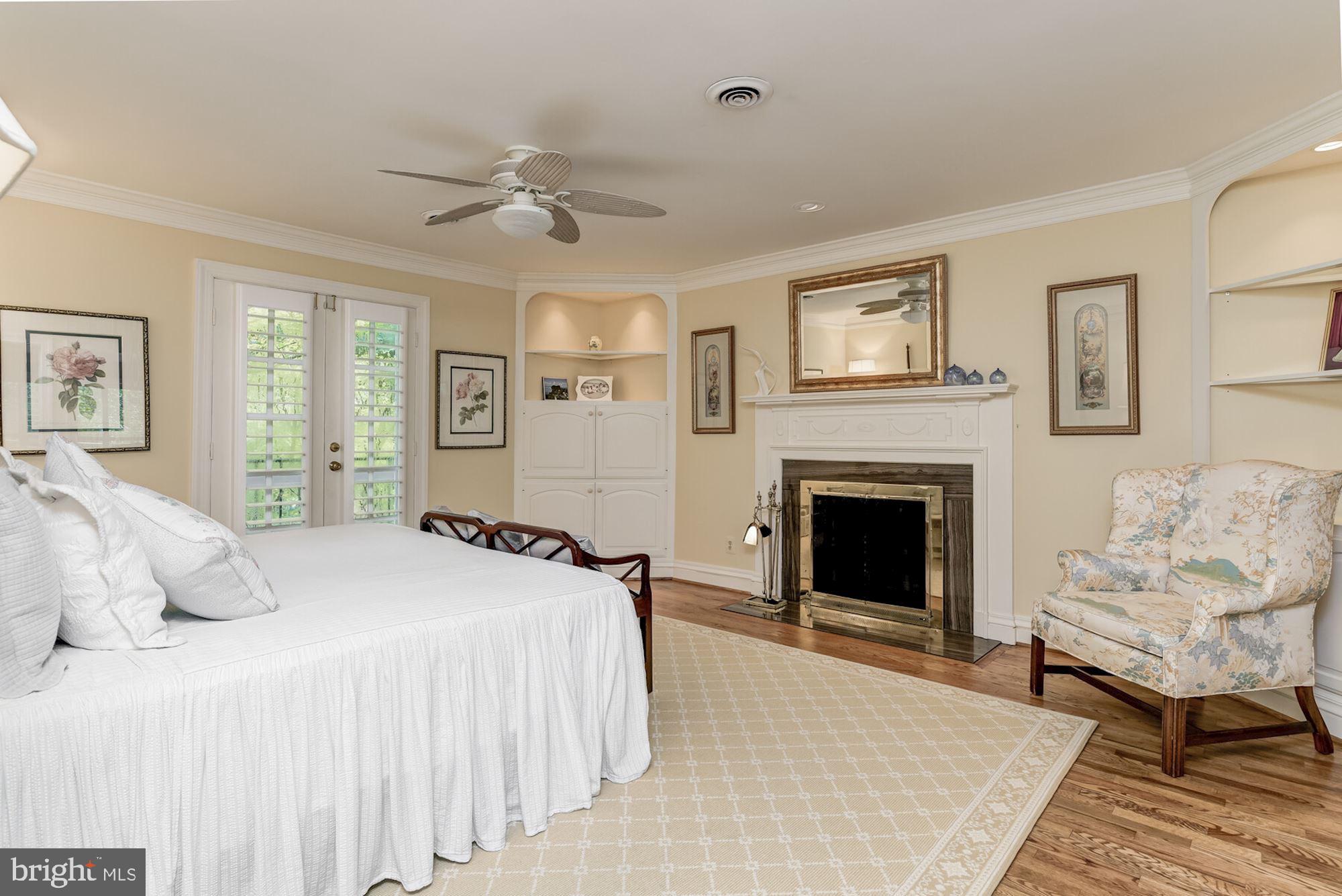 BRADLEY HILLS GROVE - Residential