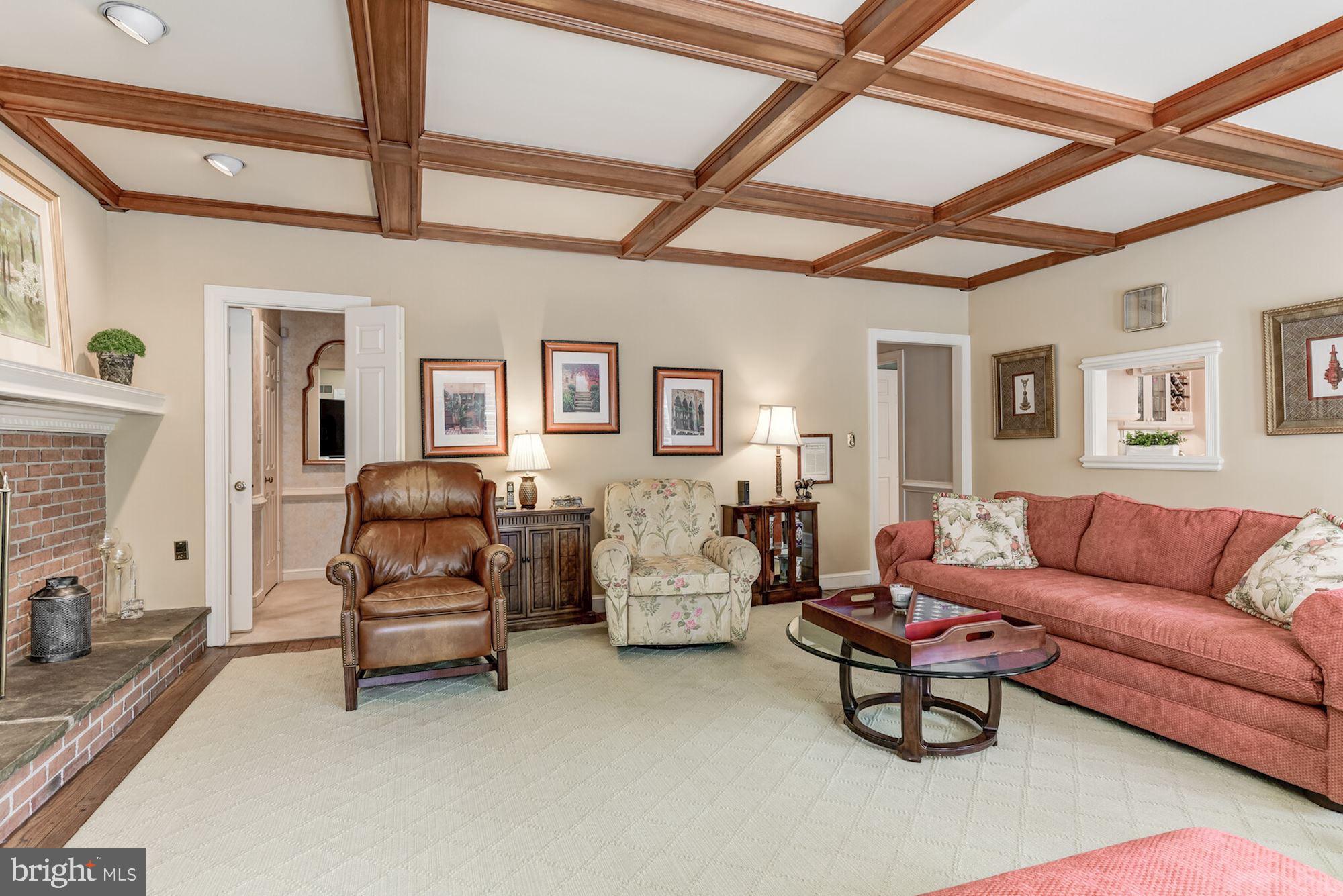 BRADLEY HILLS GROVE - Residential