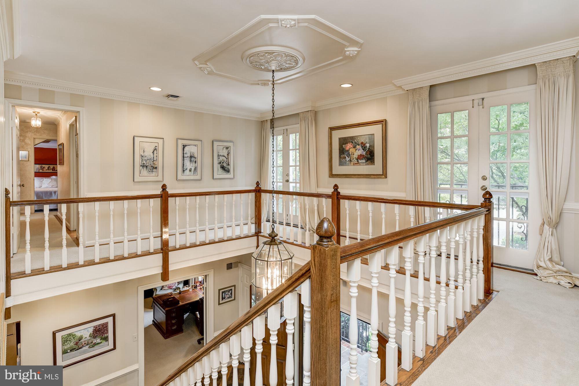 BRADLEY HILLS GROVE - Residential