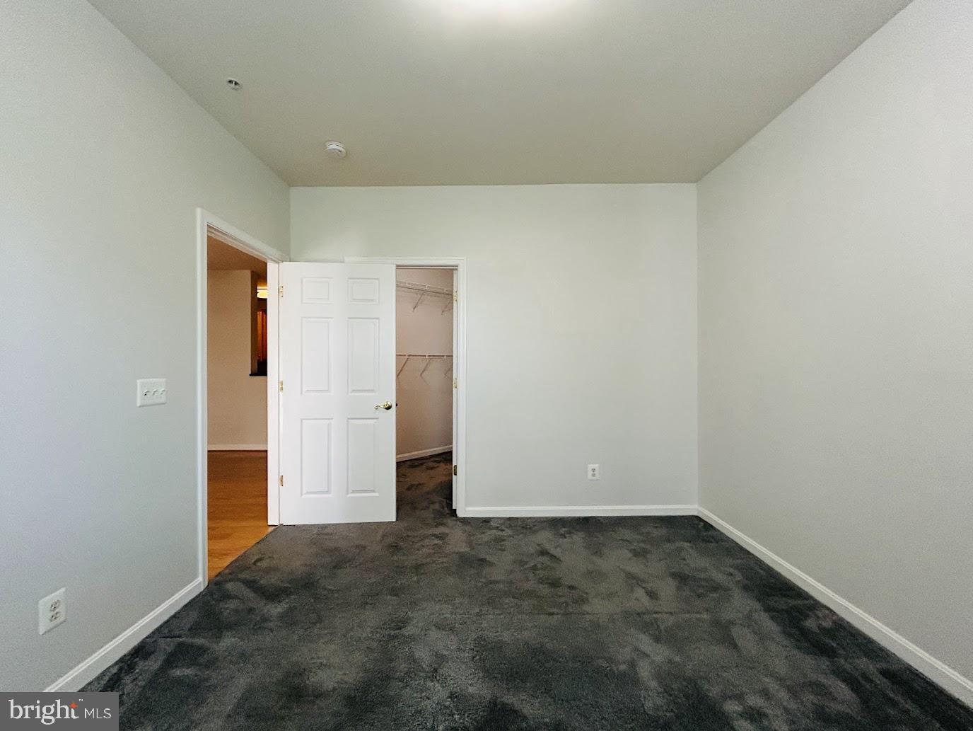 COMMONS ON POTOMAC SQUARE - Residential Lease