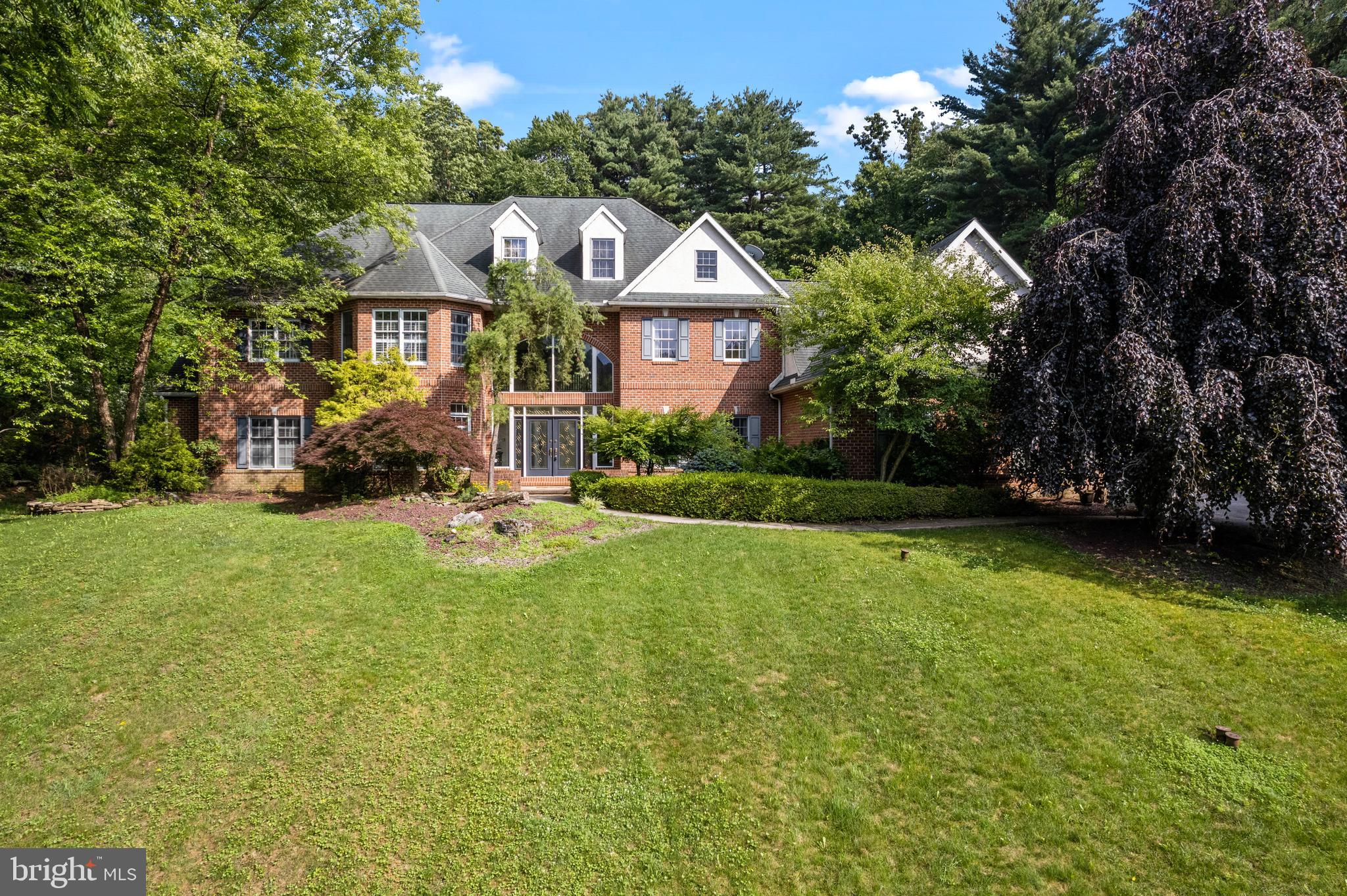1238 HUNTERS ROAD