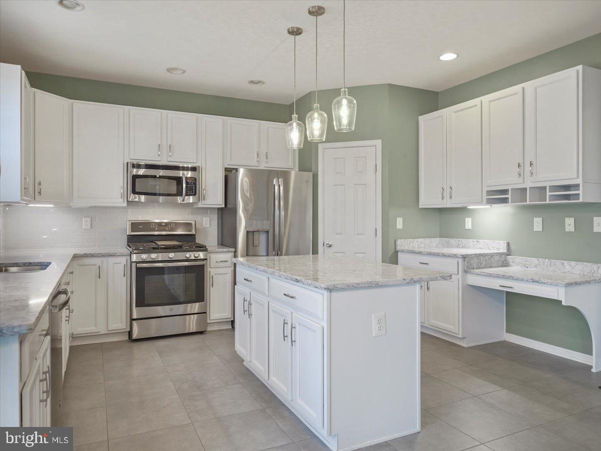 WASHINGTON TRAIL - Residential