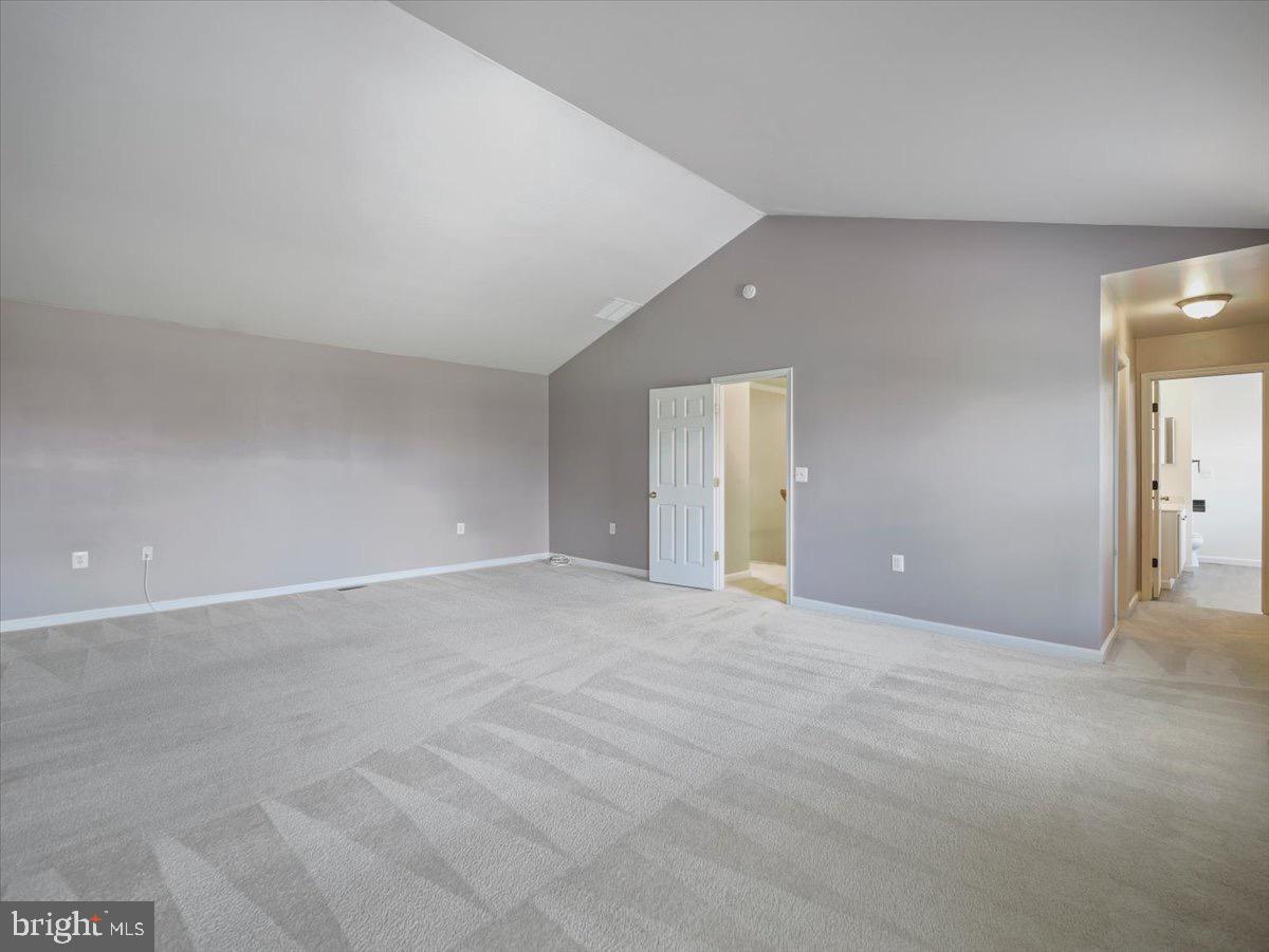 WASHINGTON TRAIL - Residential