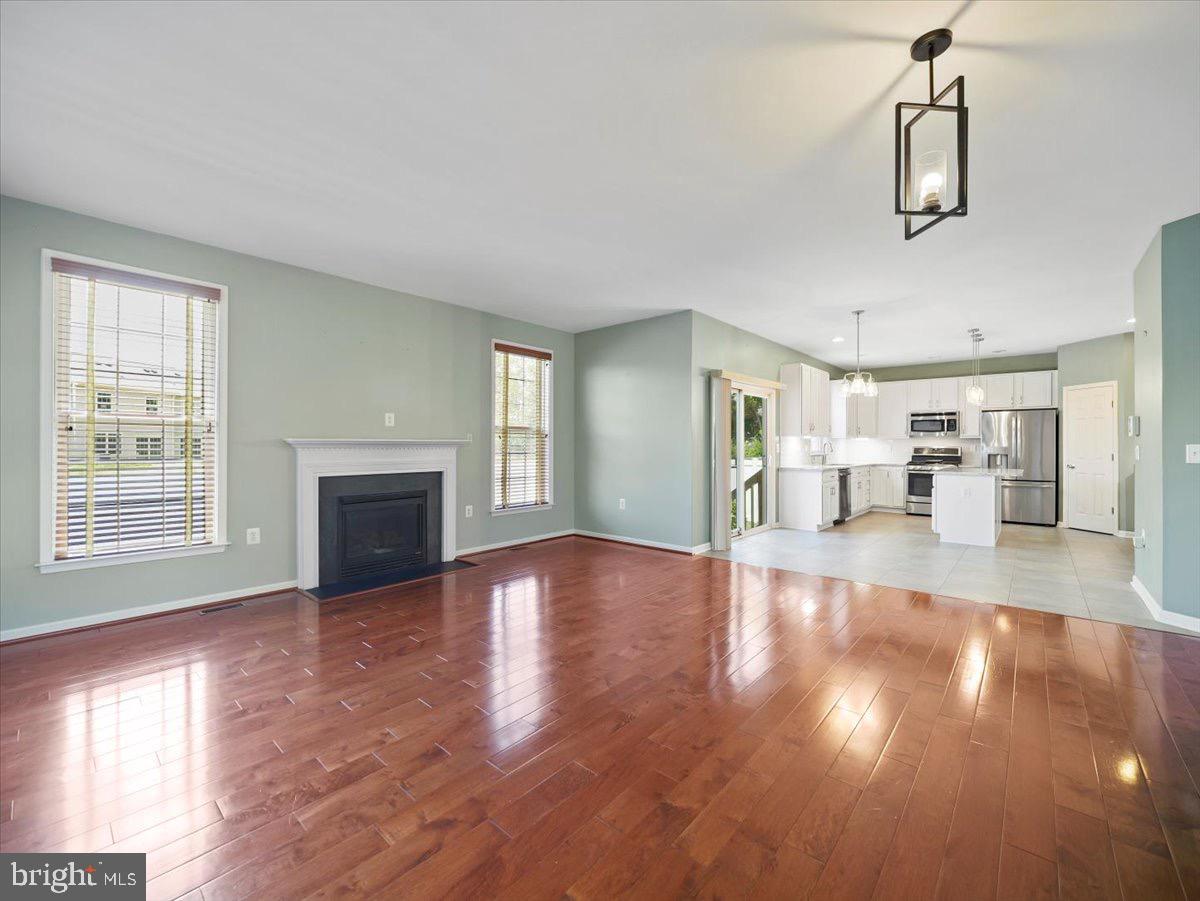 WASHINGTON TRAIL - Residential