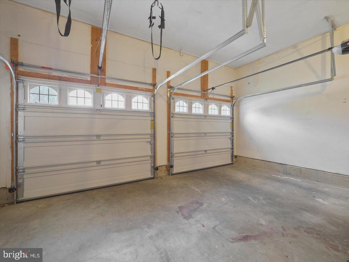 WASHINGTON TRAIL - Residential