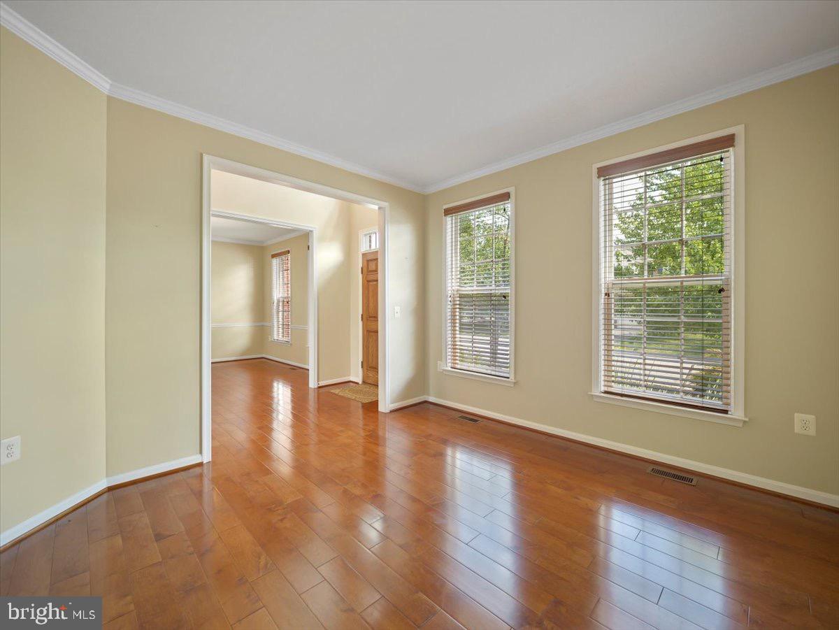 WASHINGTON TRAIL - Residential