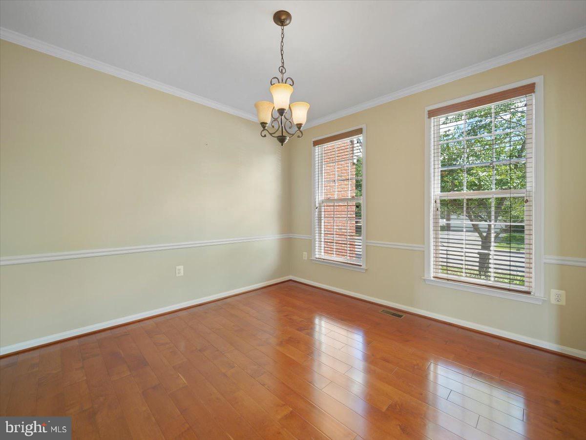 WASHINGTON TRAIL - Residential