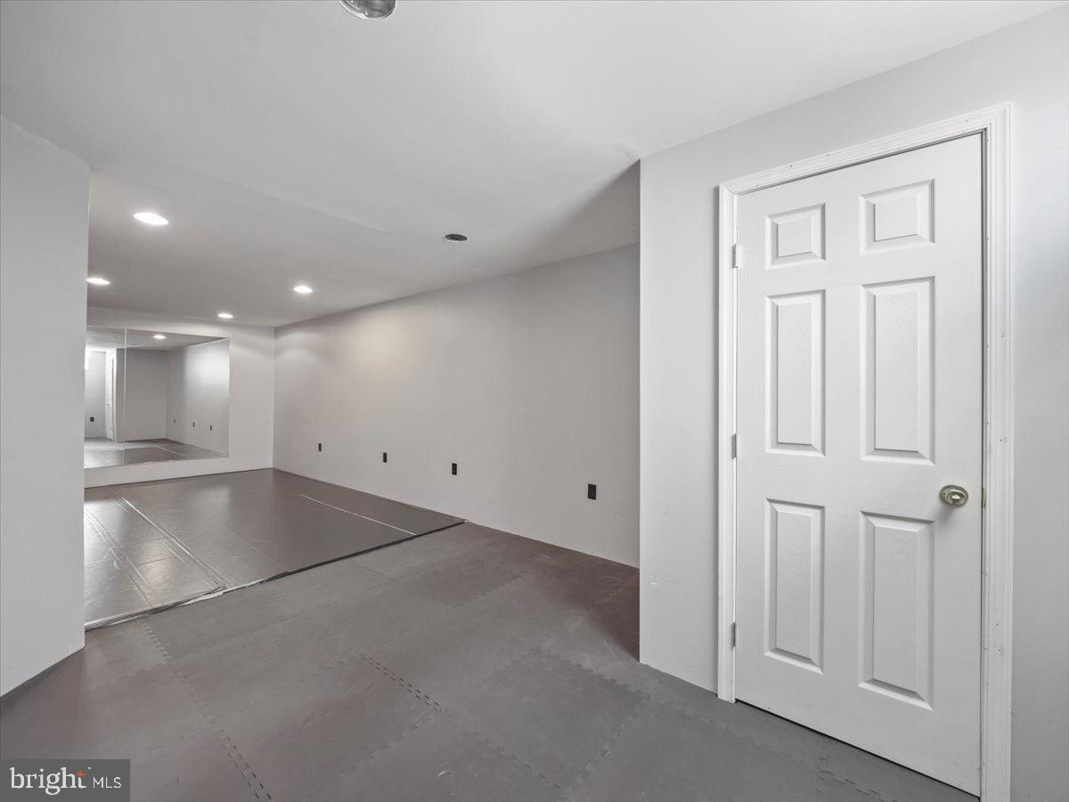 WASHINGTON TRAIL - Residential