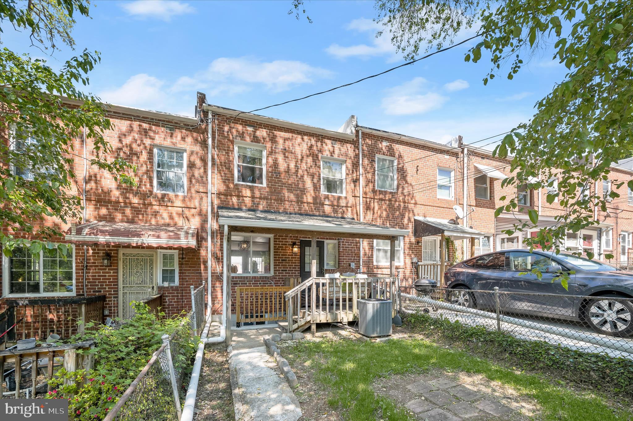 WEST HILLS - Residential