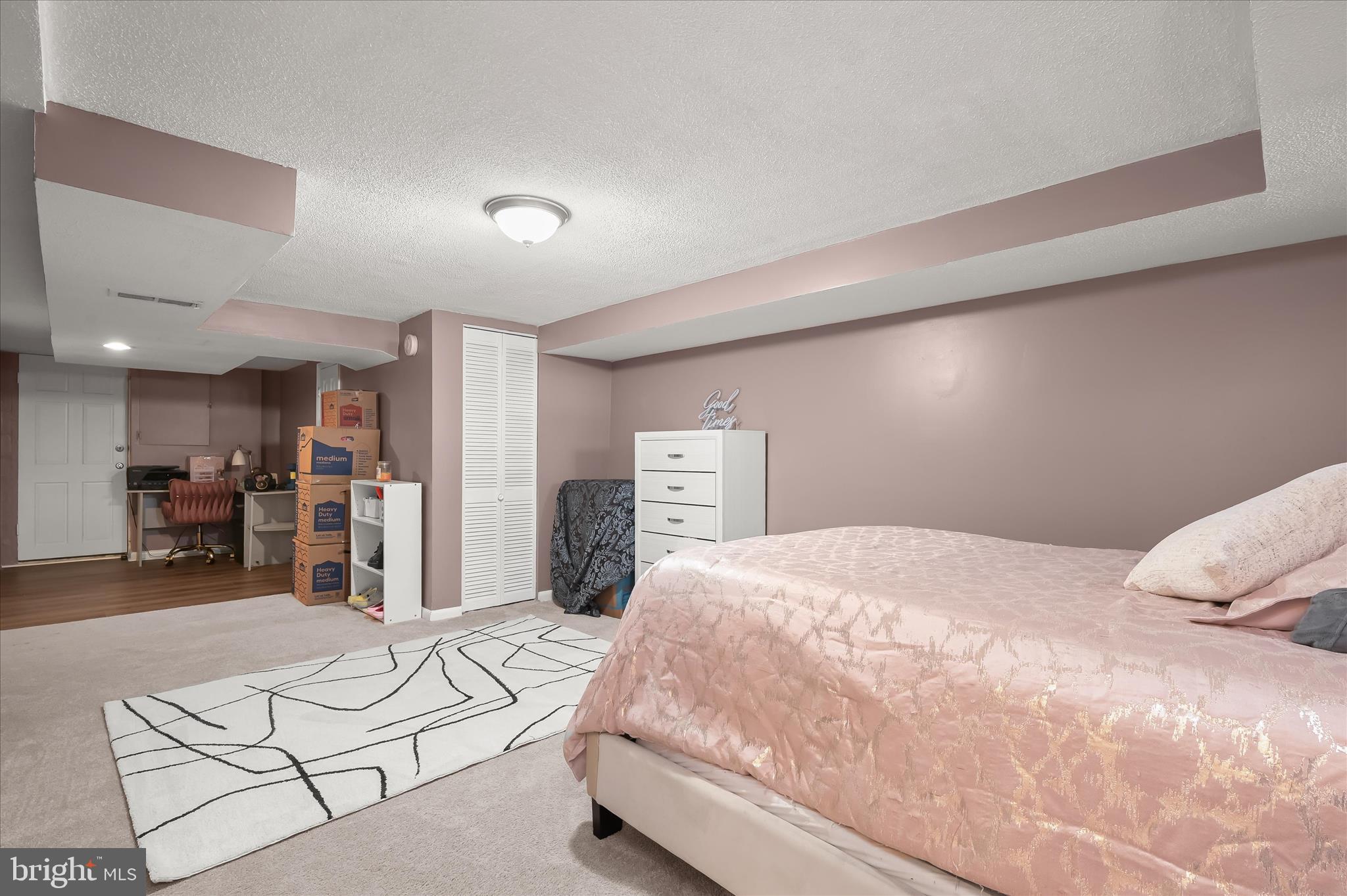 WEST HILLS - Residential