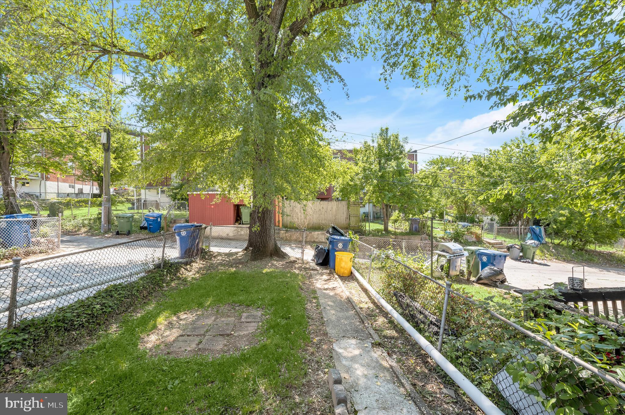 WEST HILLS - Residential