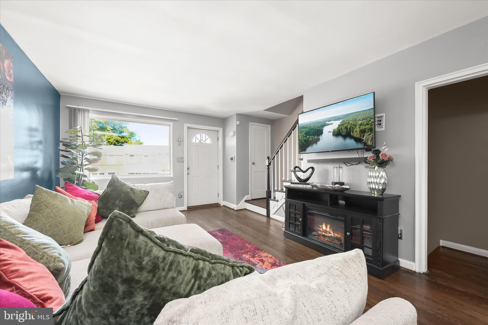 WEST HILLS - Residential