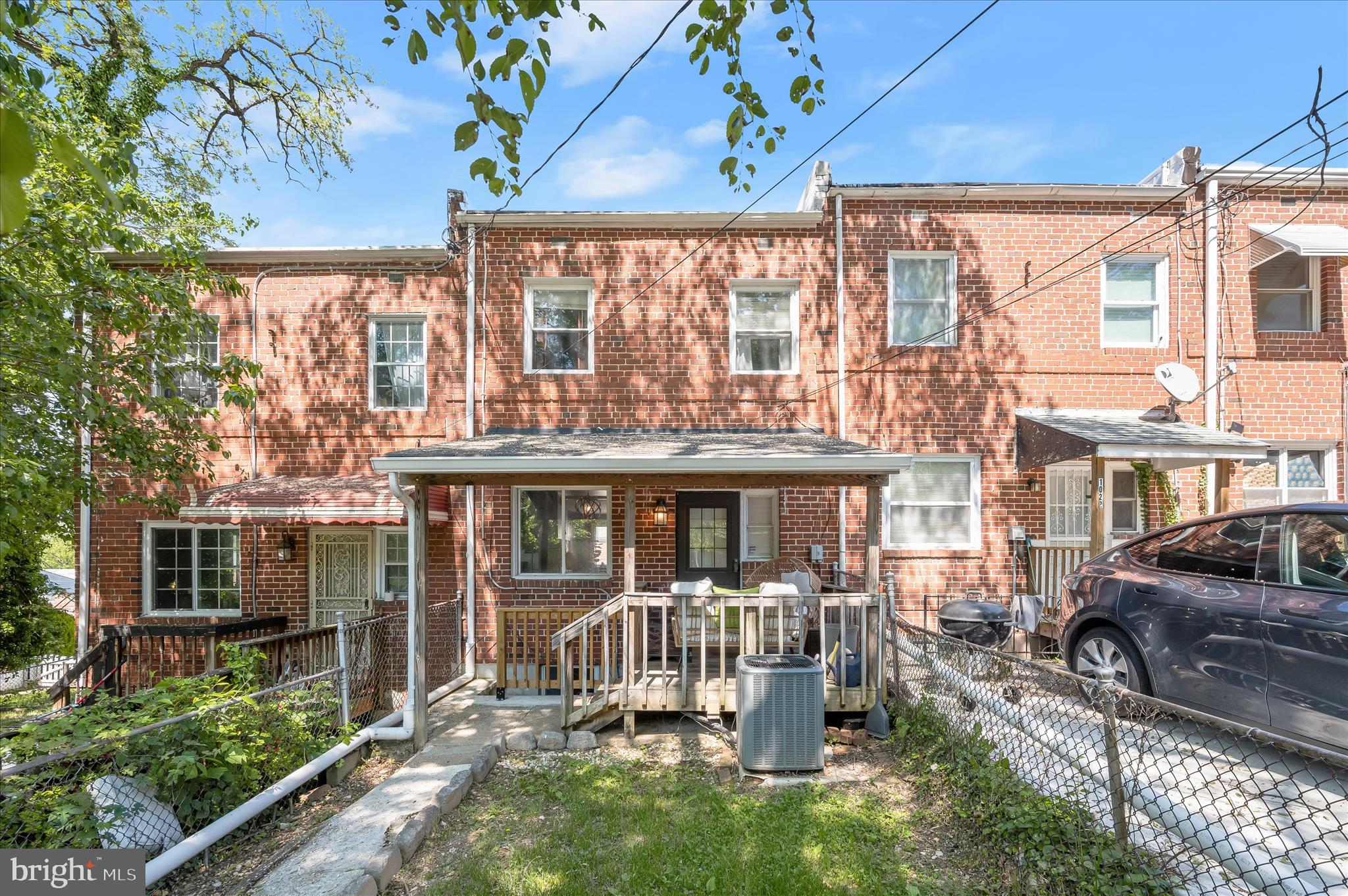WEST HILLS - Residential